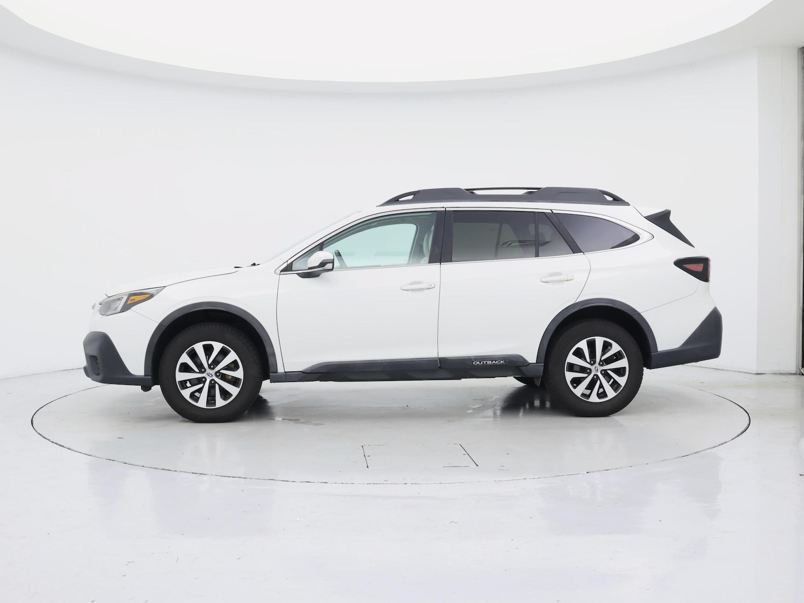 2020 Subaru Outback Premium - Photo 4