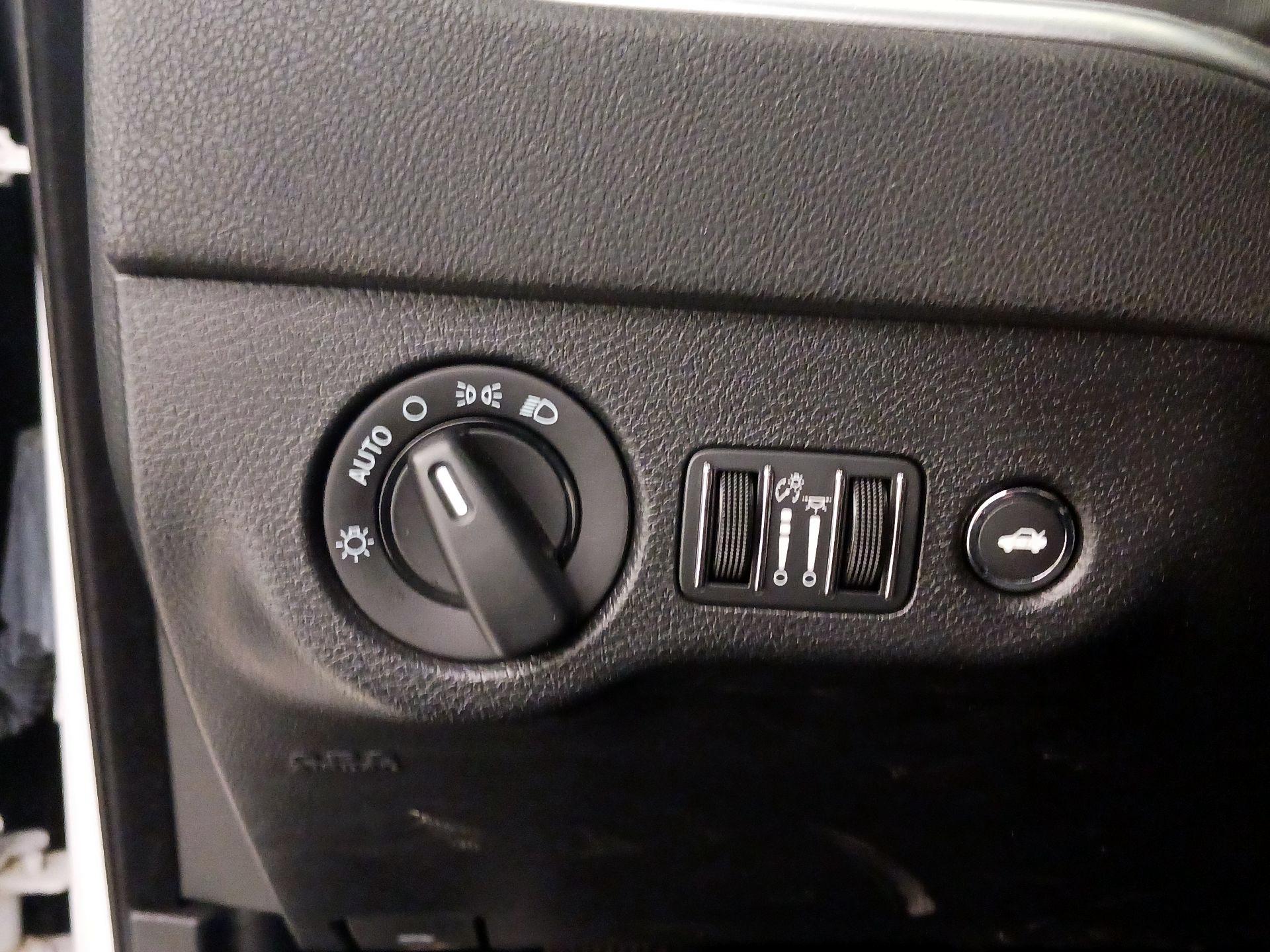 Thumbnail: 2022 Dodge Charger - 13