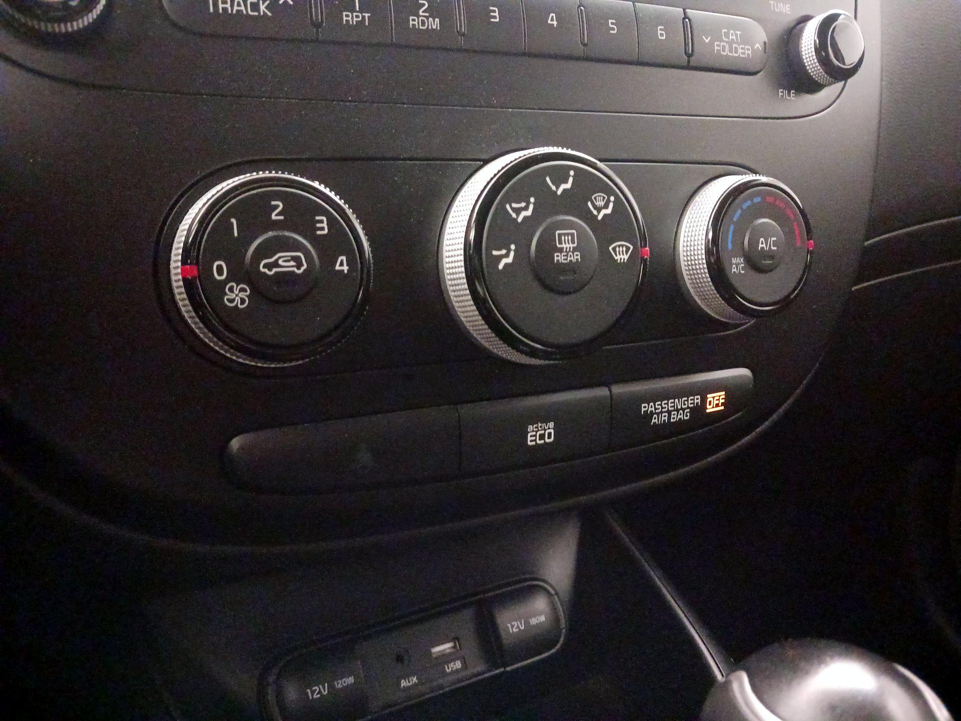 Thumbnail: 2016 Kia Soul - 15