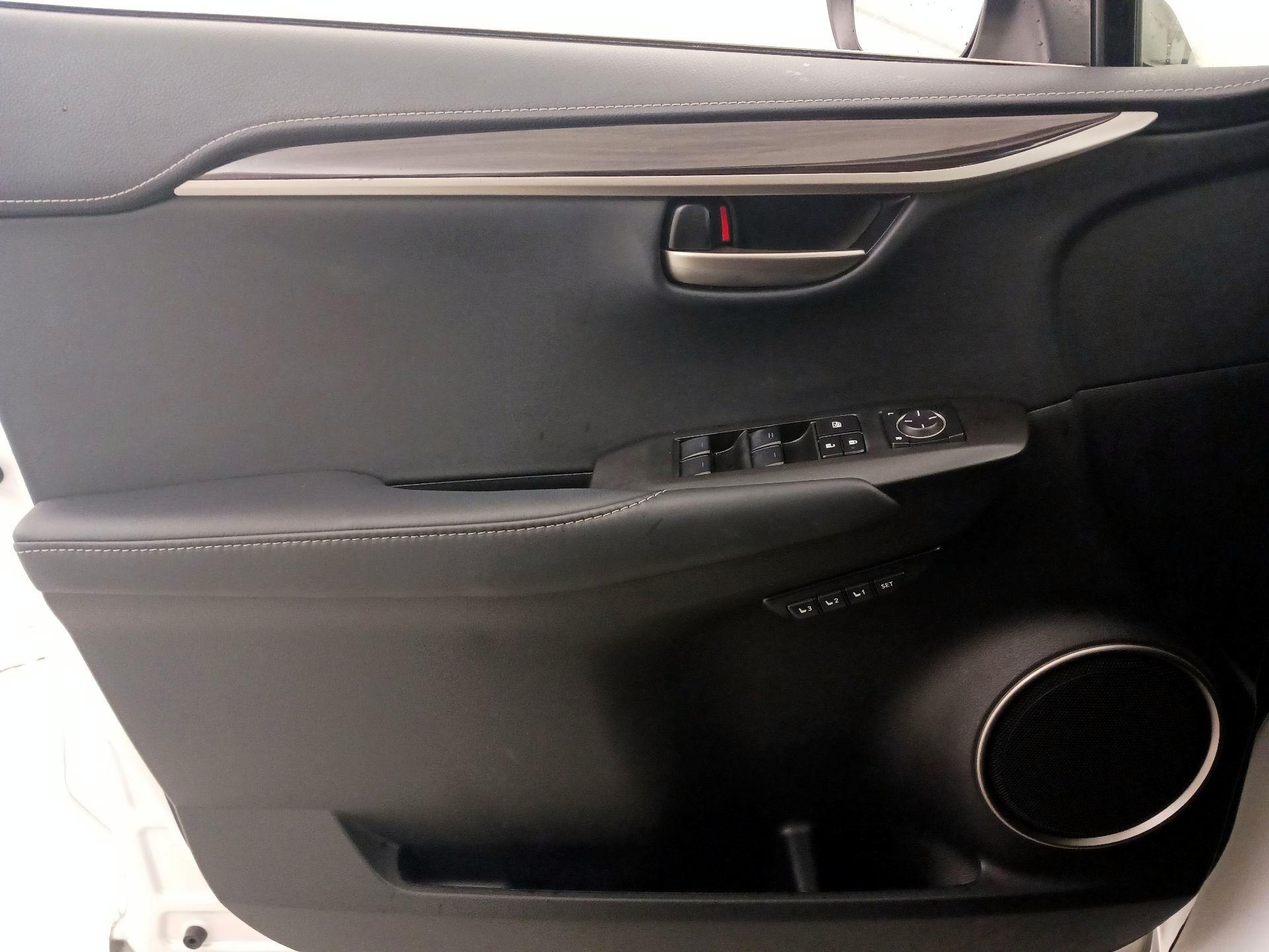 Thumbnail: 2016 Lexus NX - 12