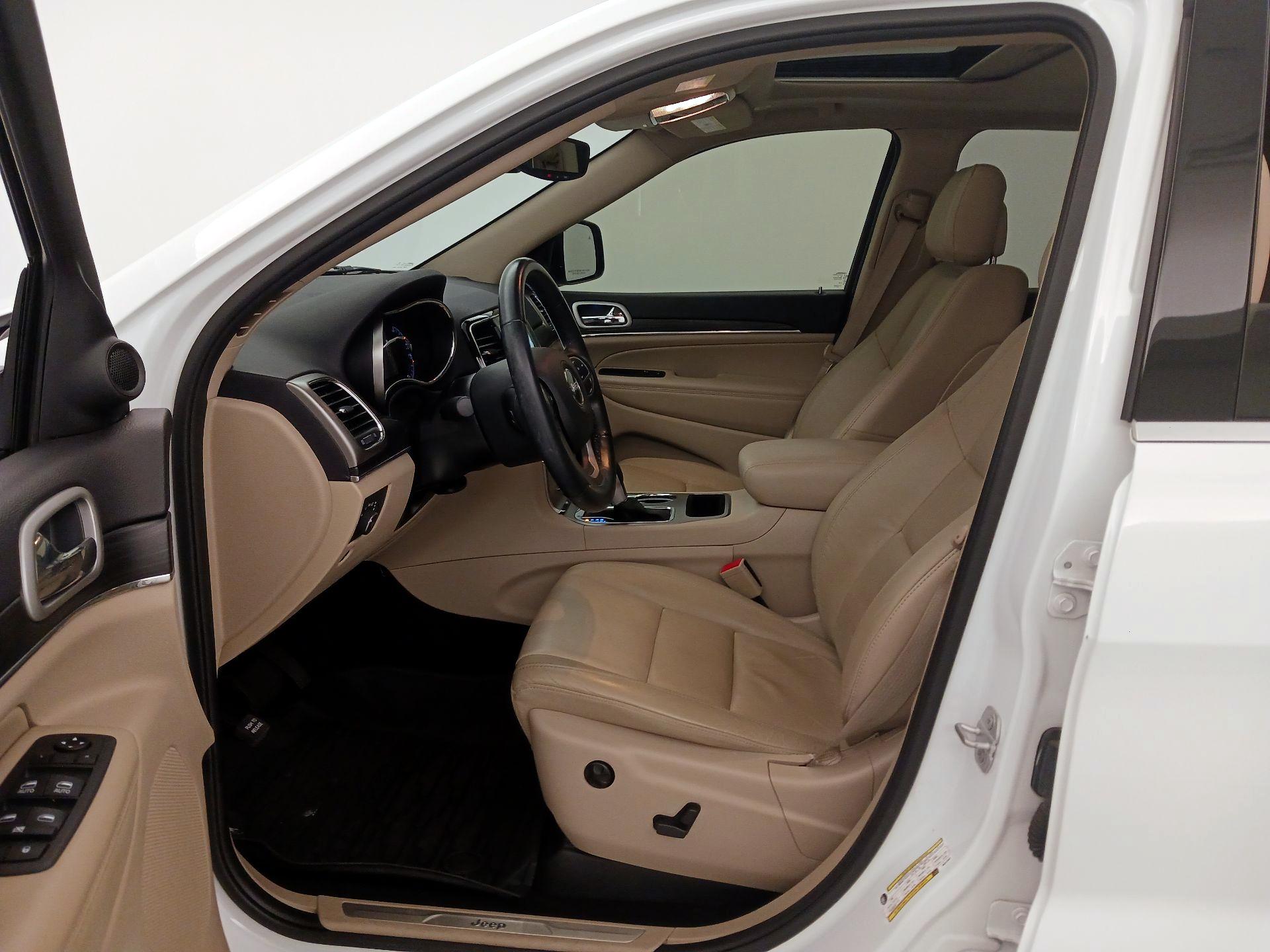 Thumbnail: 2021 Jeep Grand Cherokee - 11