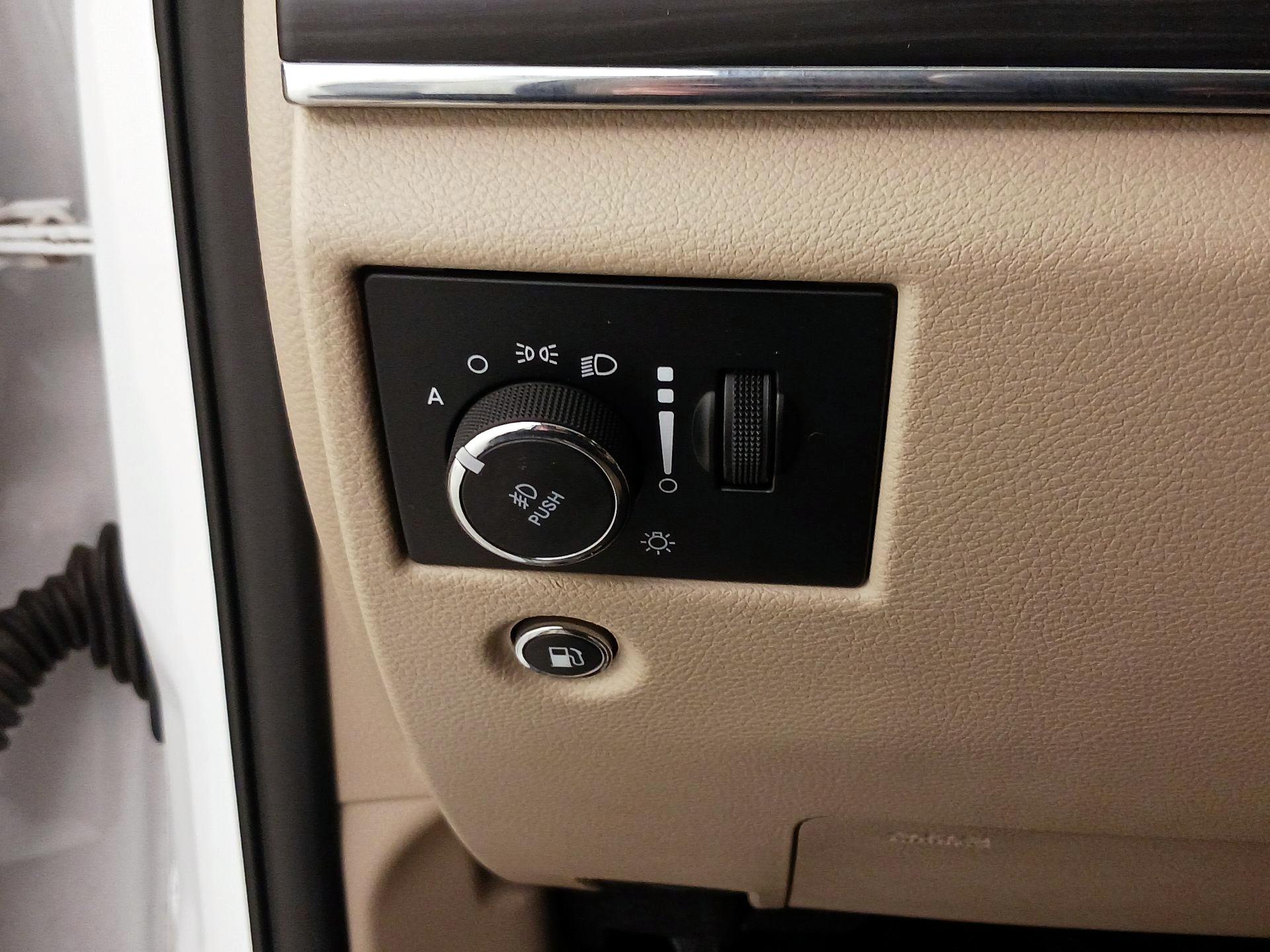 Thumbnail: 2021 Jeep Grand Cherokee - 13