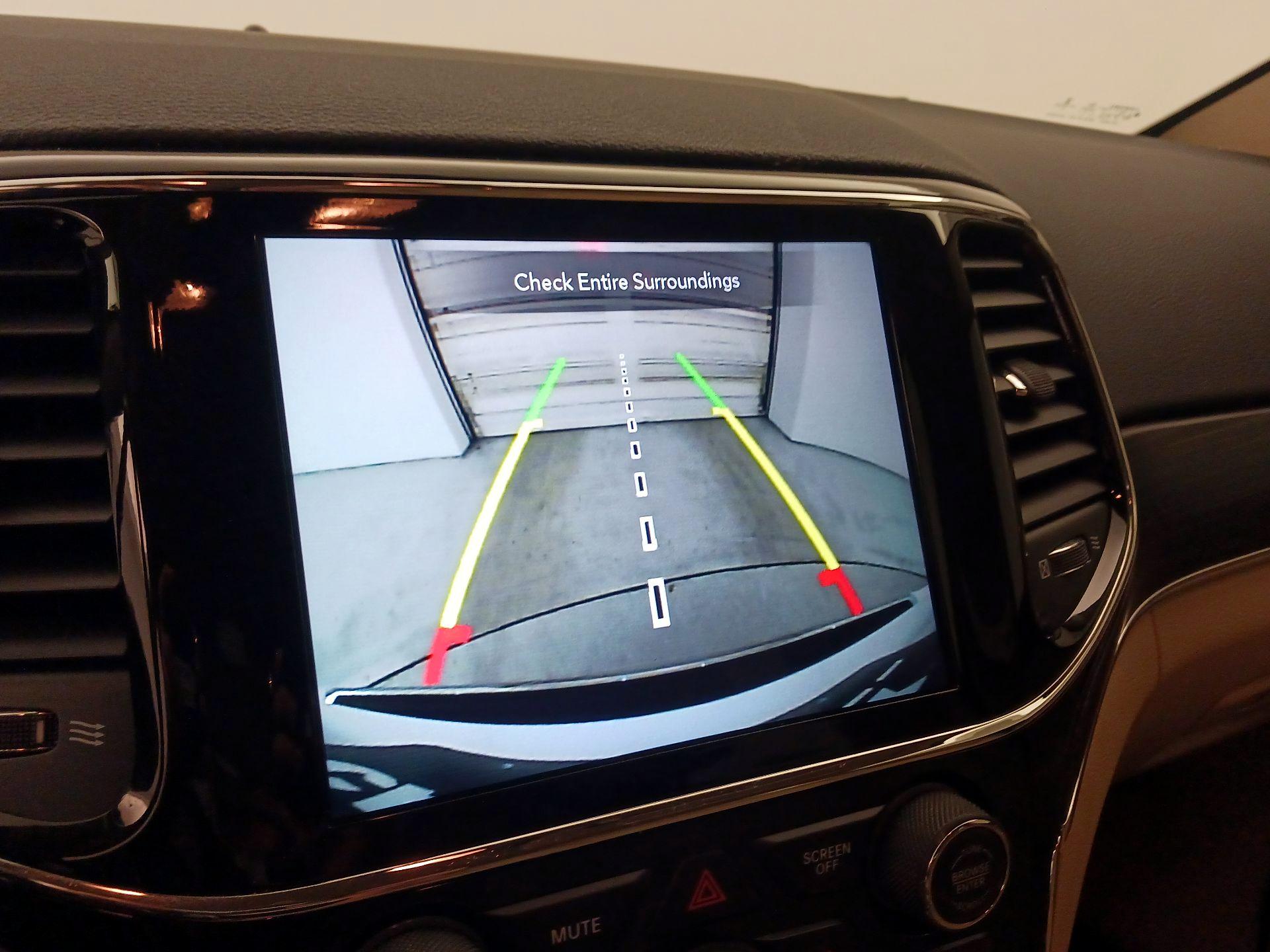 Thumbnail: 2021 Jeep Grand Cherokee - 15