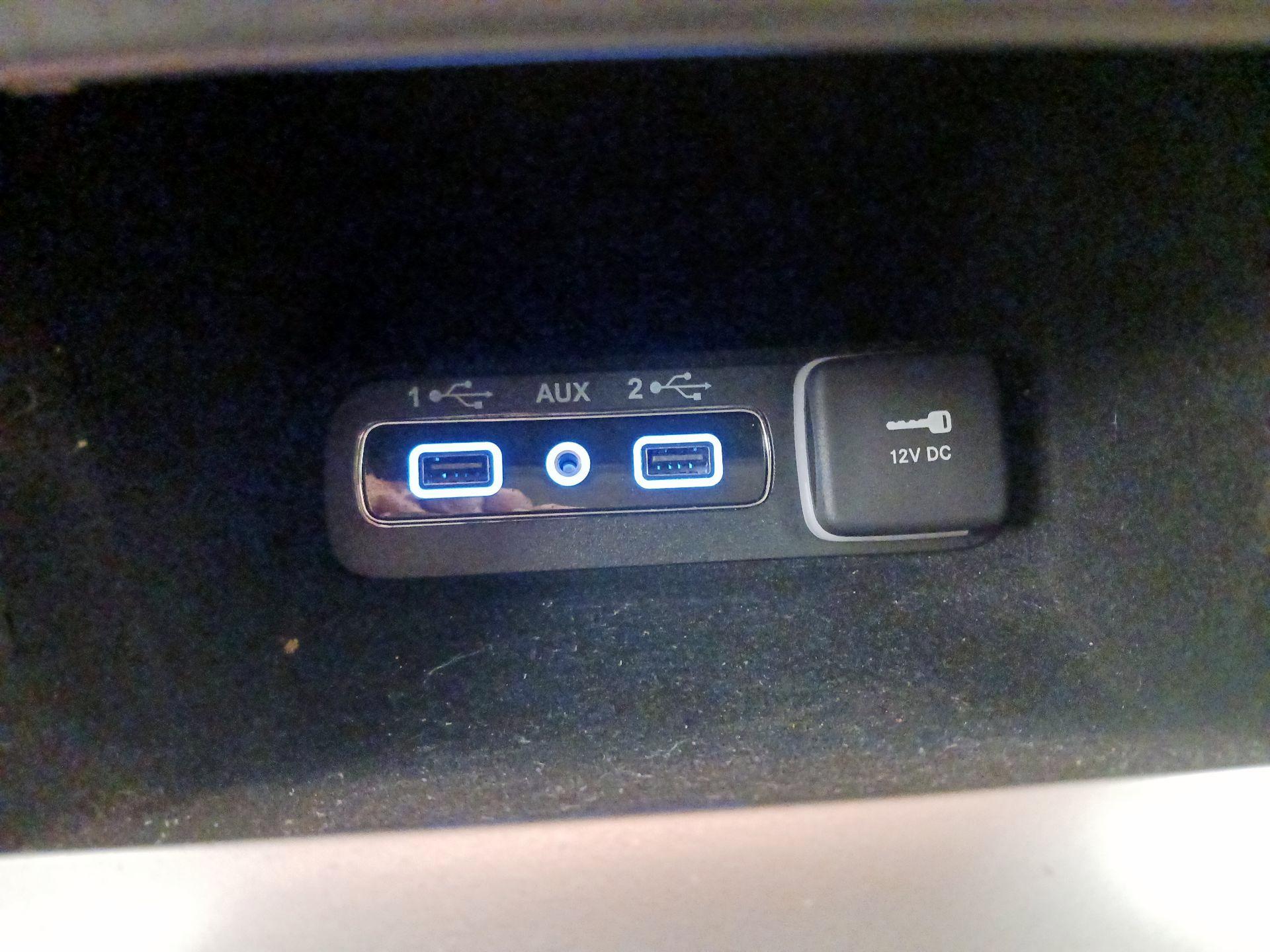 Thumbnail: 2021 Jeep Grand Cherokee - 19