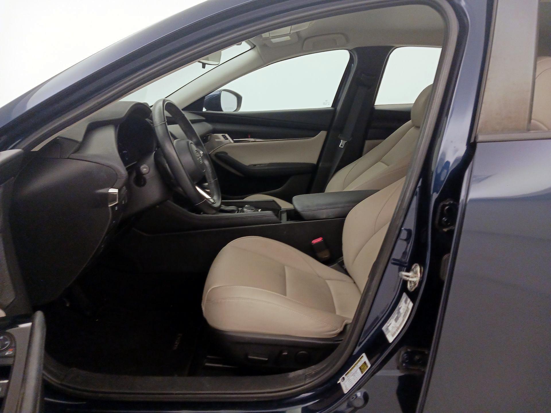 Thumbnail: 2020 Mazda Mazda3 - 11