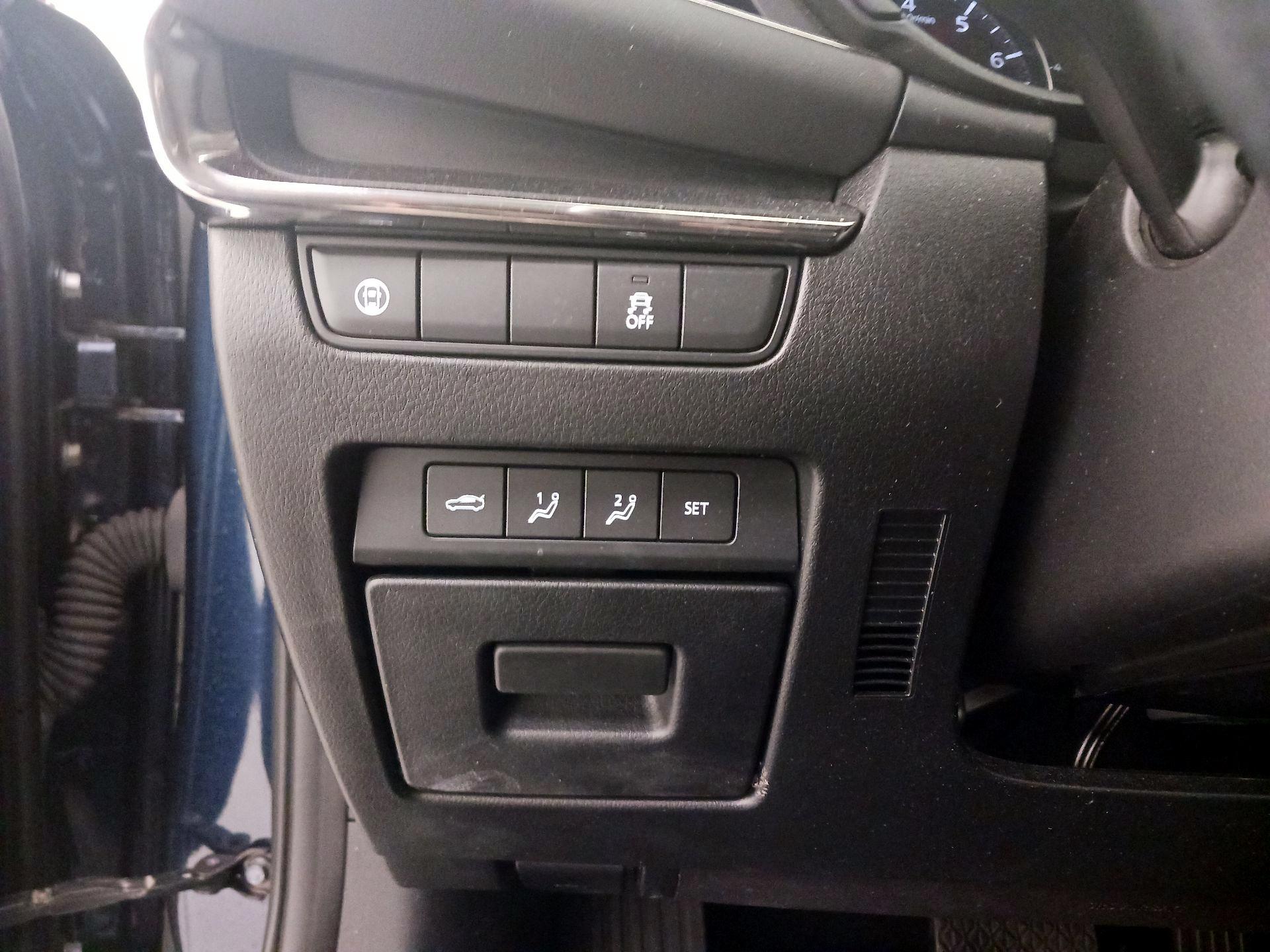 Thumbnail: 2020 Mazda Mazda3 - 13