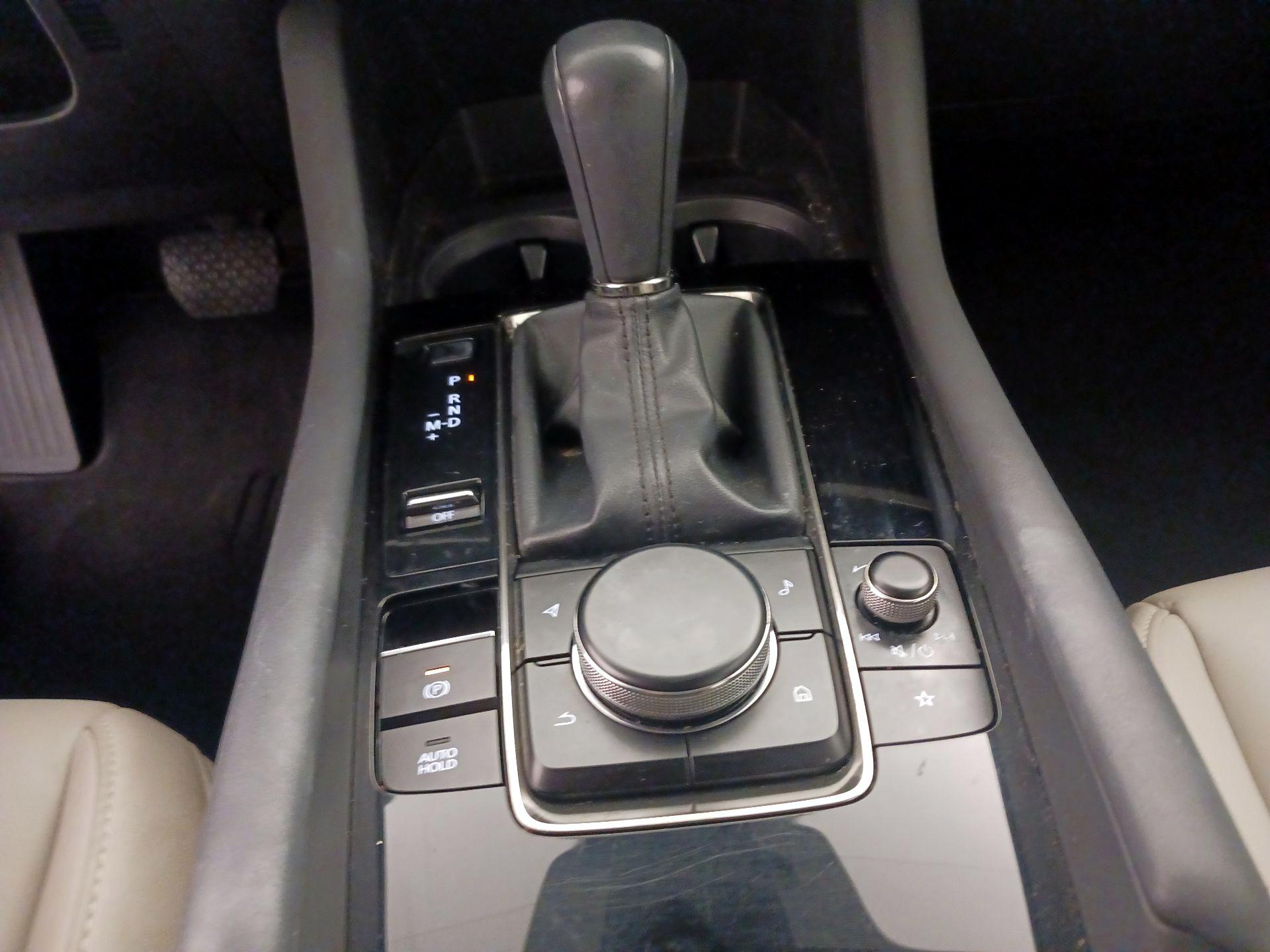 Thumbnail: 2020 Mazda Mazda3 - 17