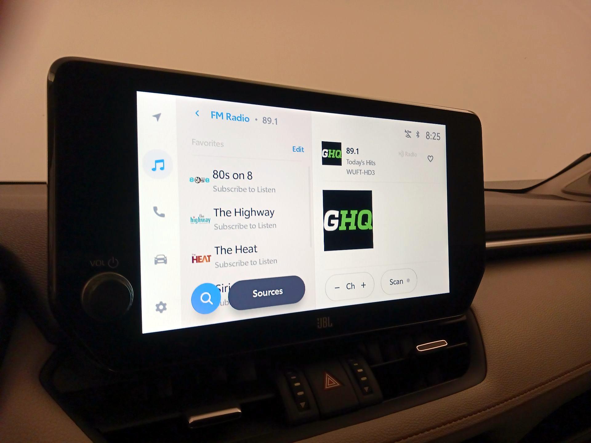 Thumbnail: 2023 Toyota RAV4 - 16