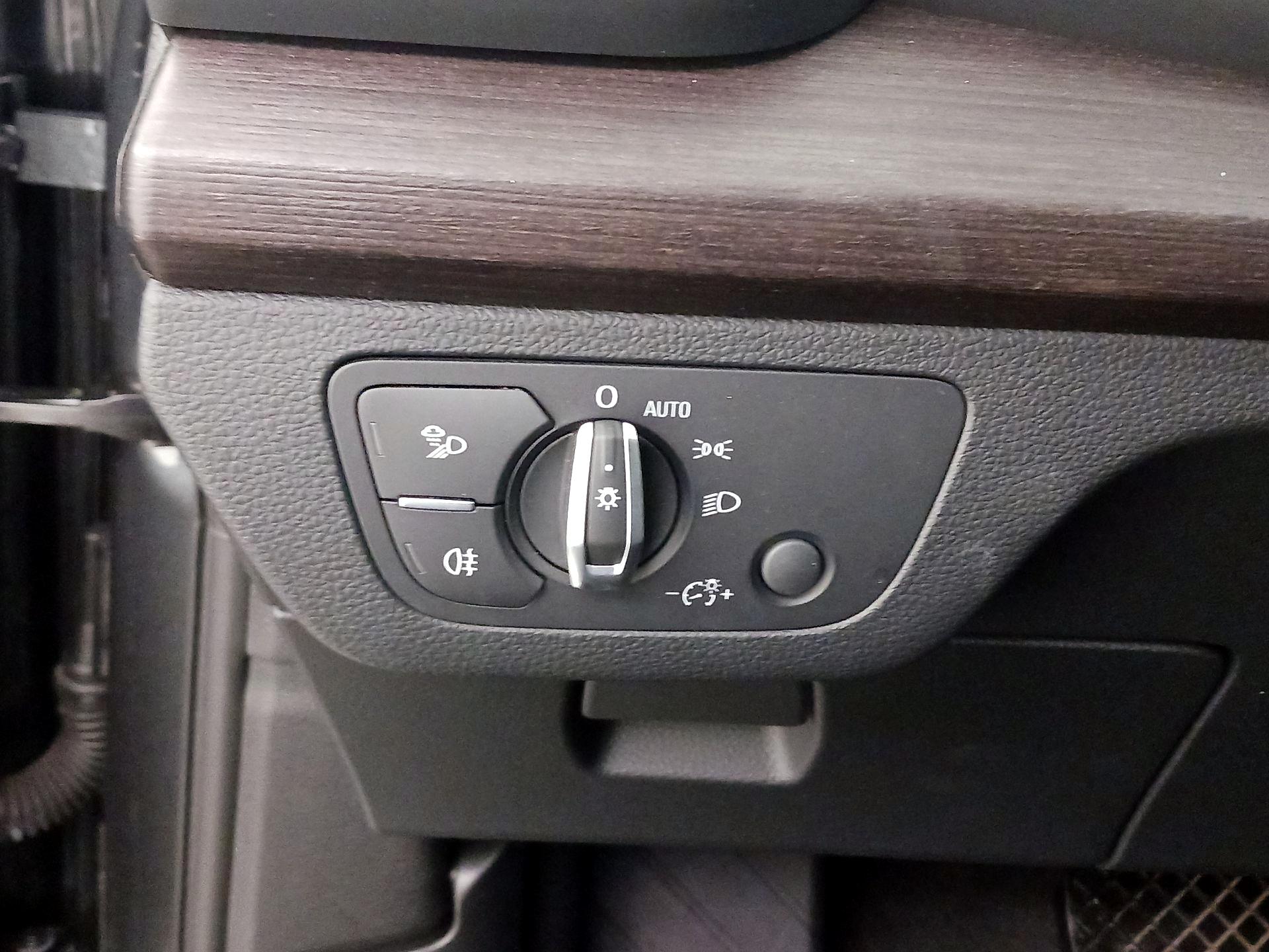 Thumbnail: 2023 Audi Q5 - 13