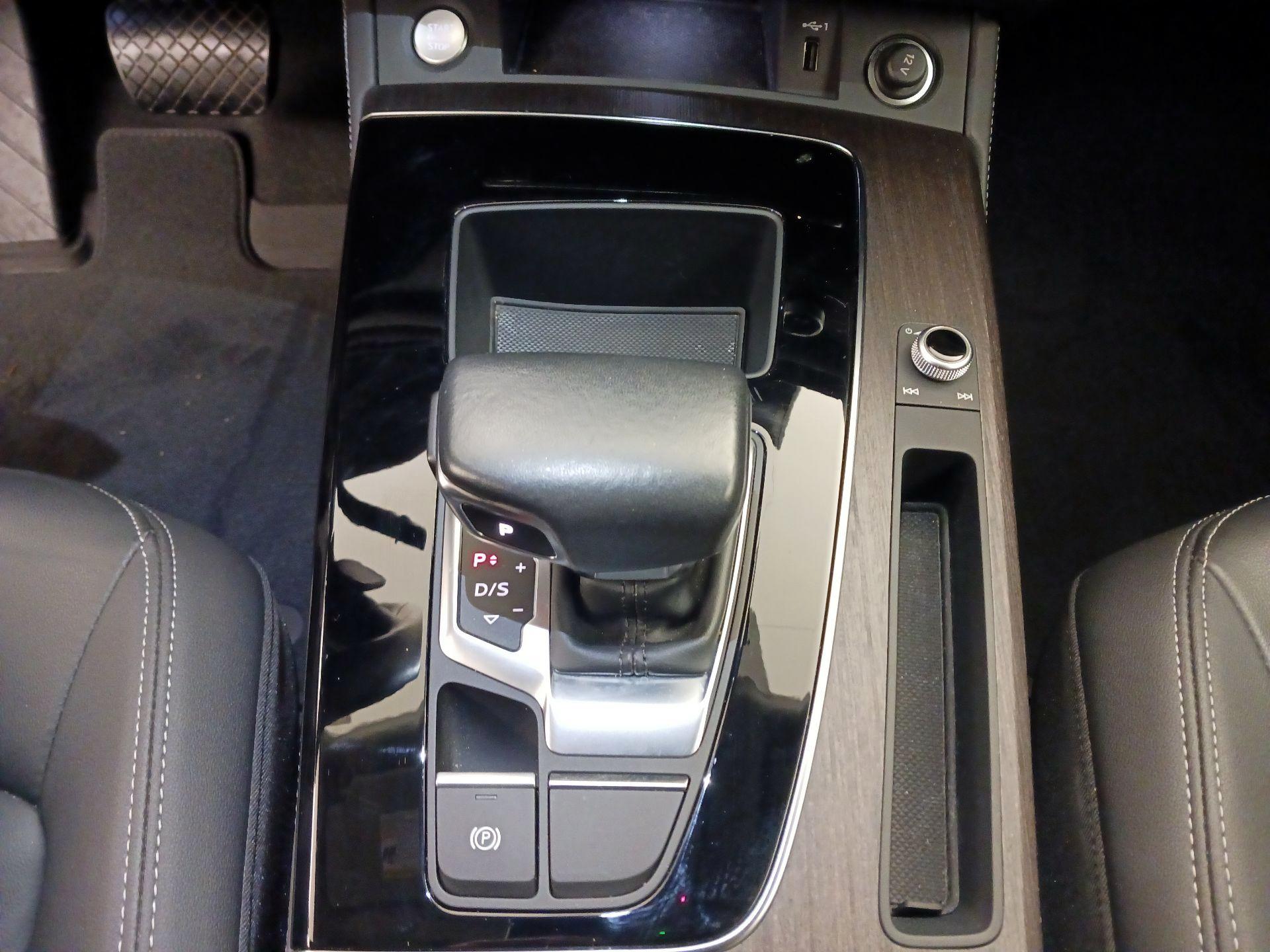 Thumbnail: 2023 Audi Q5 - 17