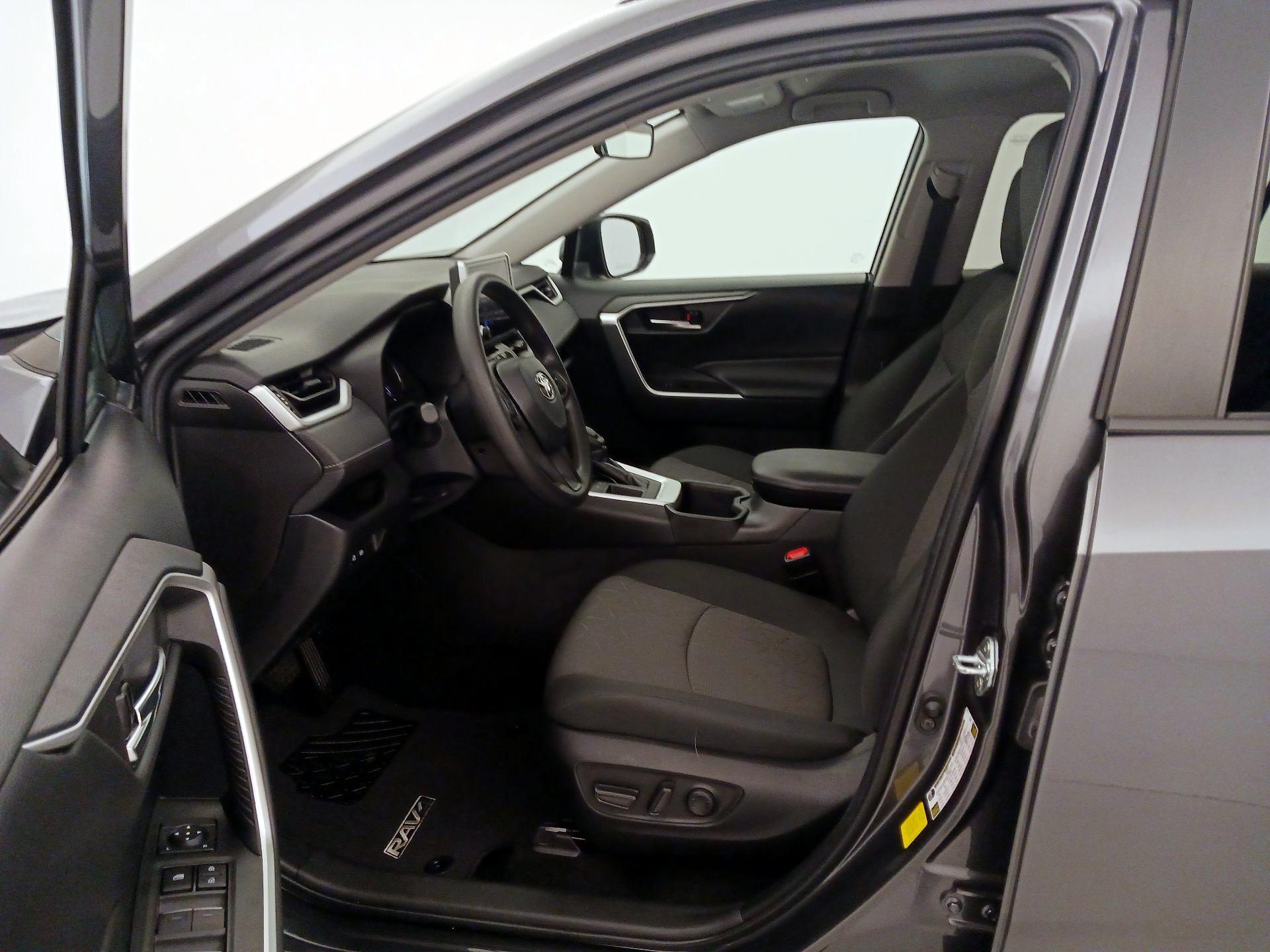 Thumbnail: 2023 Toyota RAV4 - 11