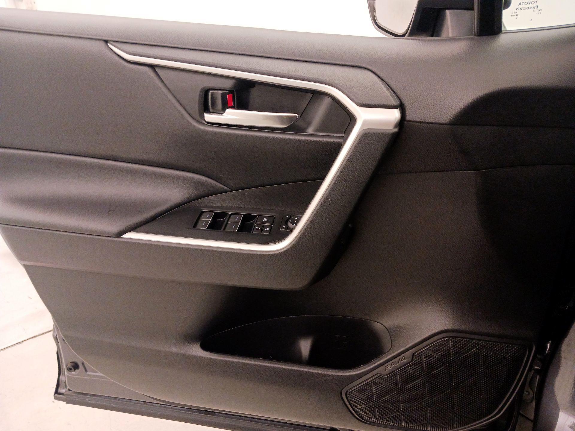 Thumbnail: 2023 Toyota RAV4 - 12