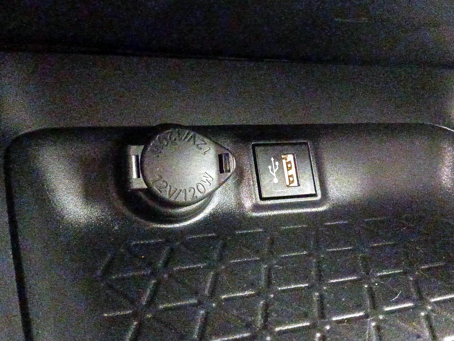 Thumbnail: 2023 Toyota RAV4 - 18