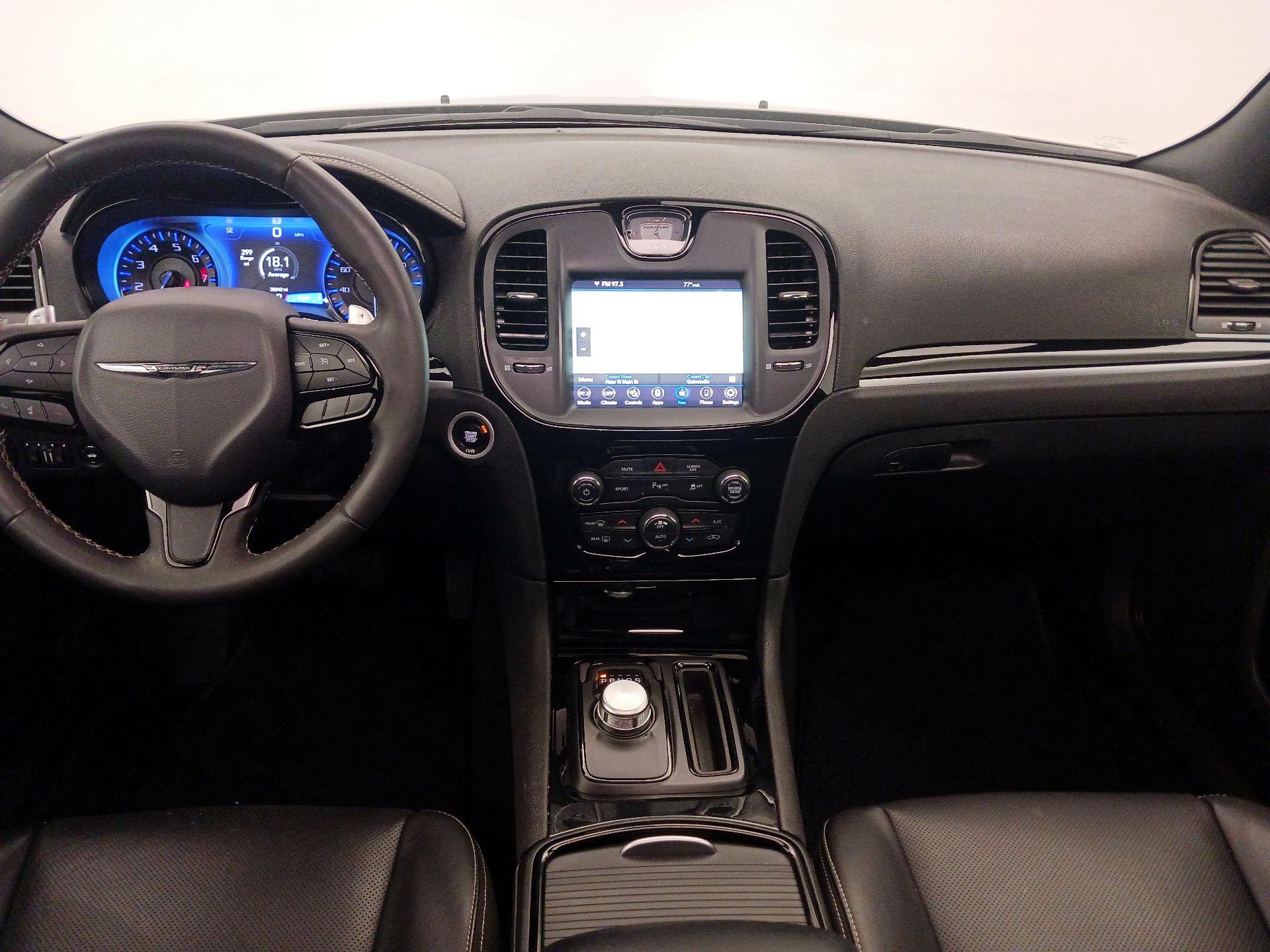 Thumbnail: 2023 Chrysler 300 - 9