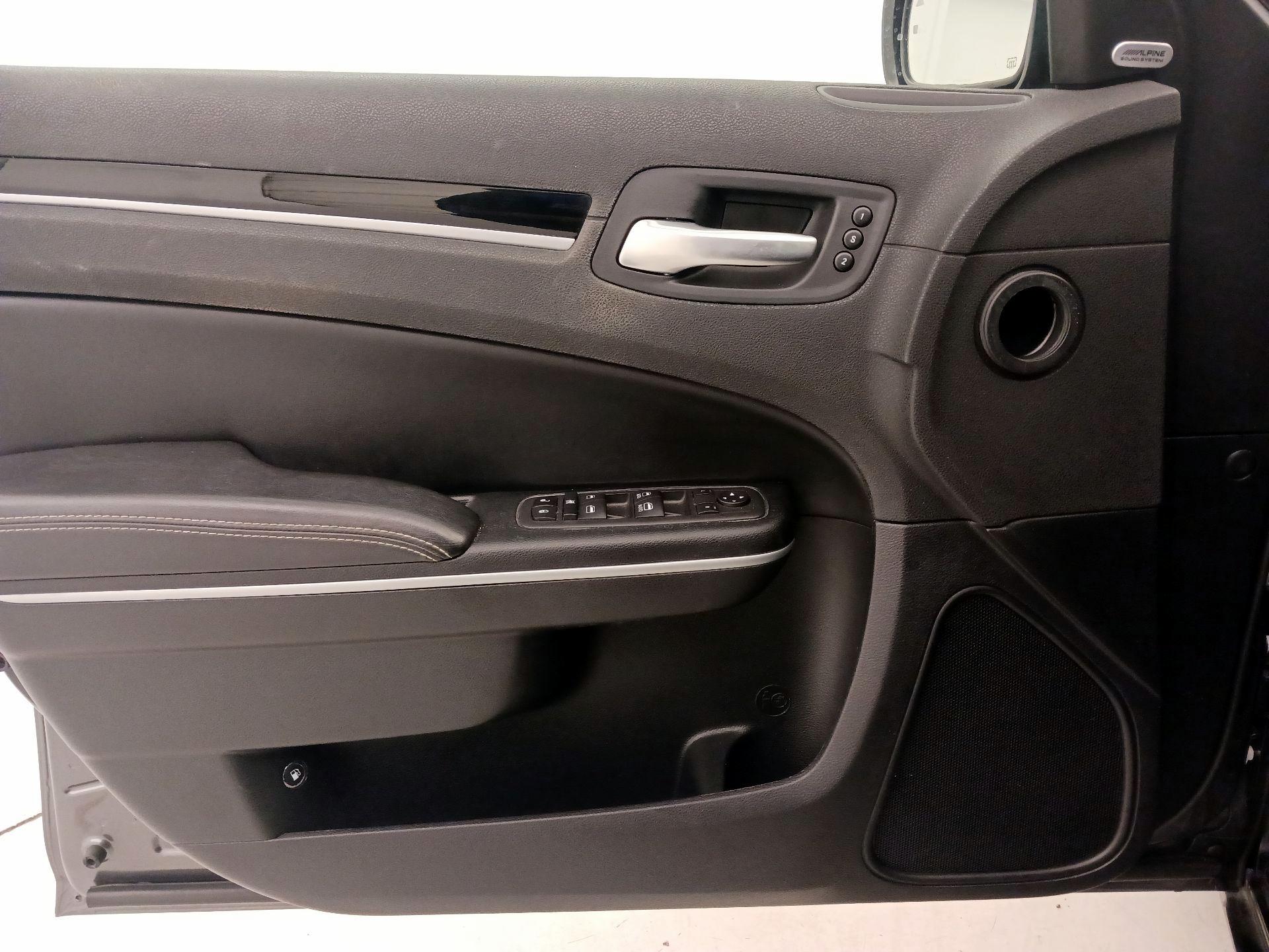 Thumbnail: 2023 Chrysler 300 - 12