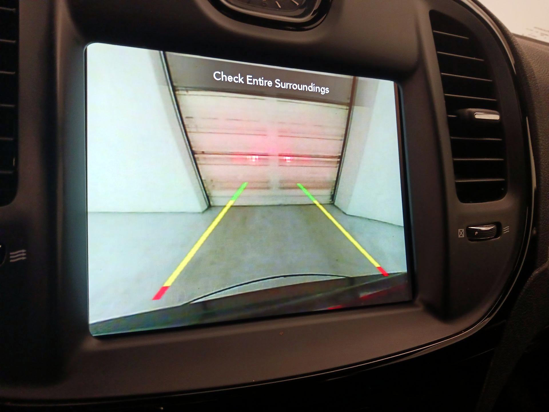 Thumbnail: 2023 Chrysler 300 - 15