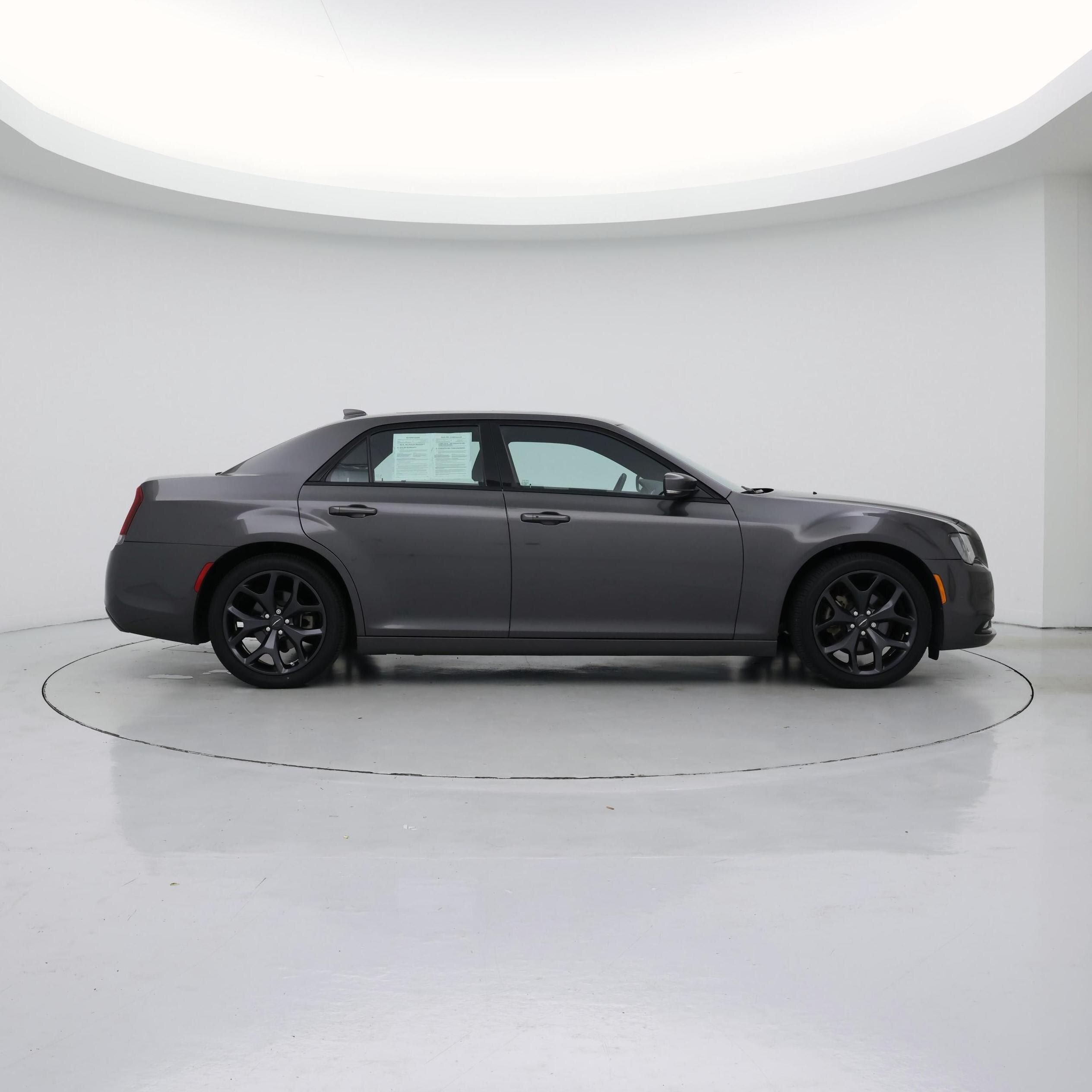 Thumbnail: 2023 Chrysler 300 - 7