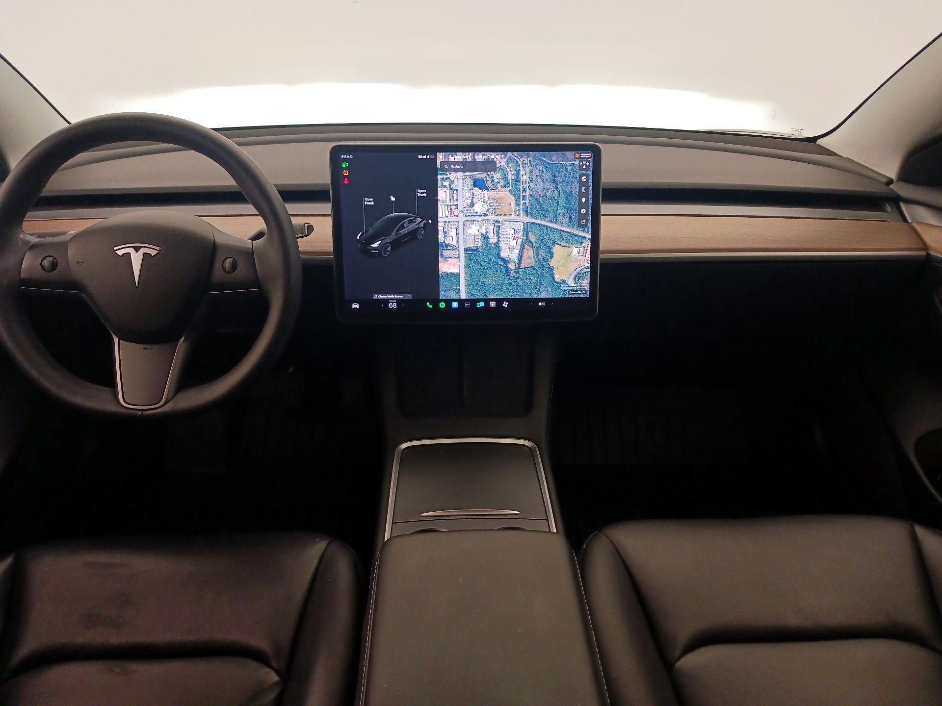 Thumbnail: 2021 Tesla Model 3 - 9