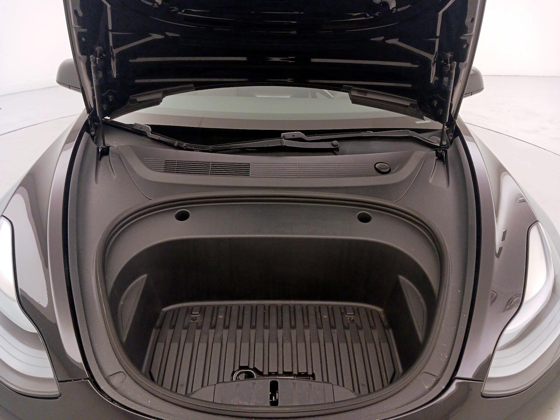 Thumbnail: 2021 Tesla Model 3 - 20