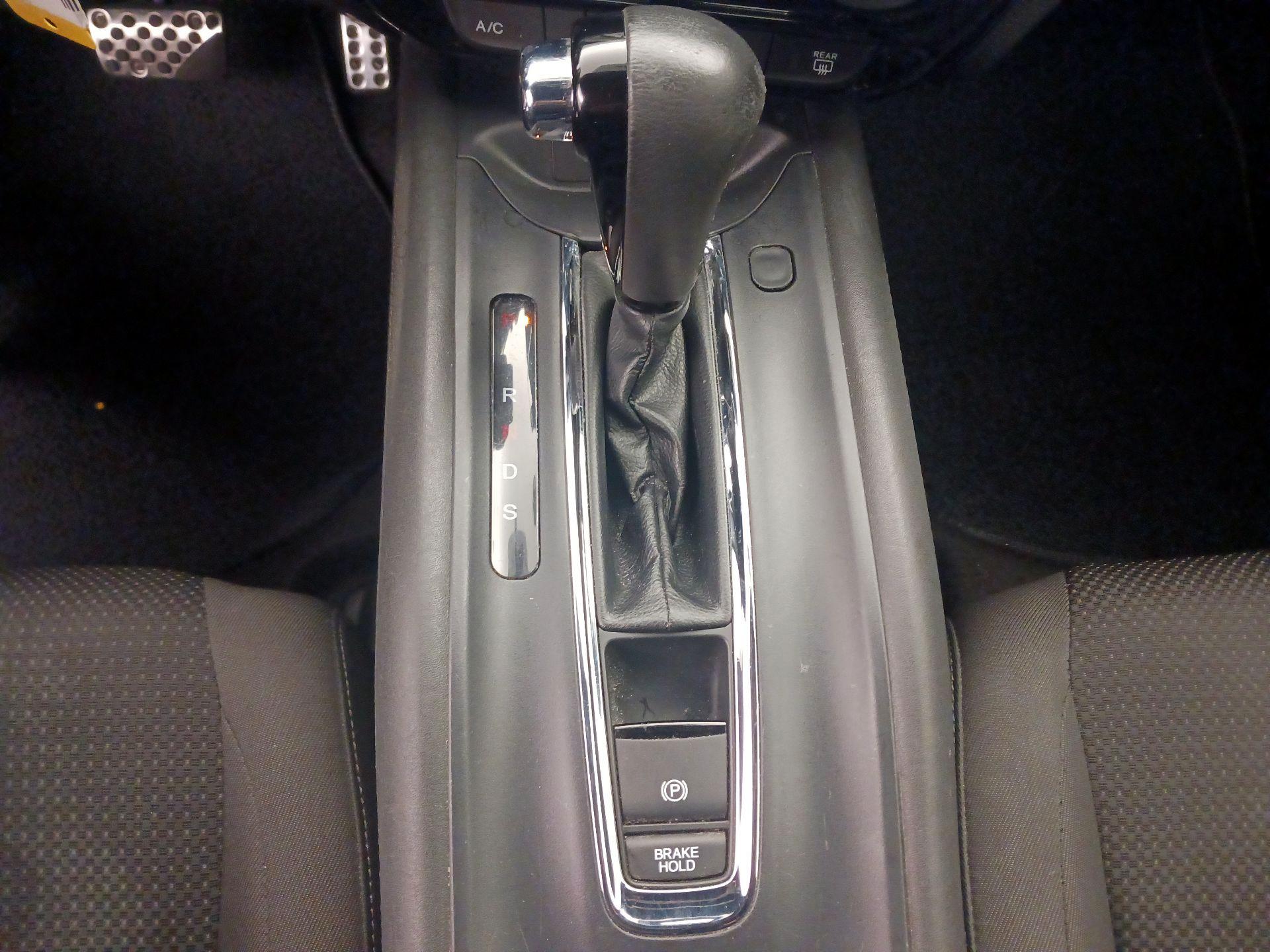 Thumbnail: 2021 Honda HR-V - 17