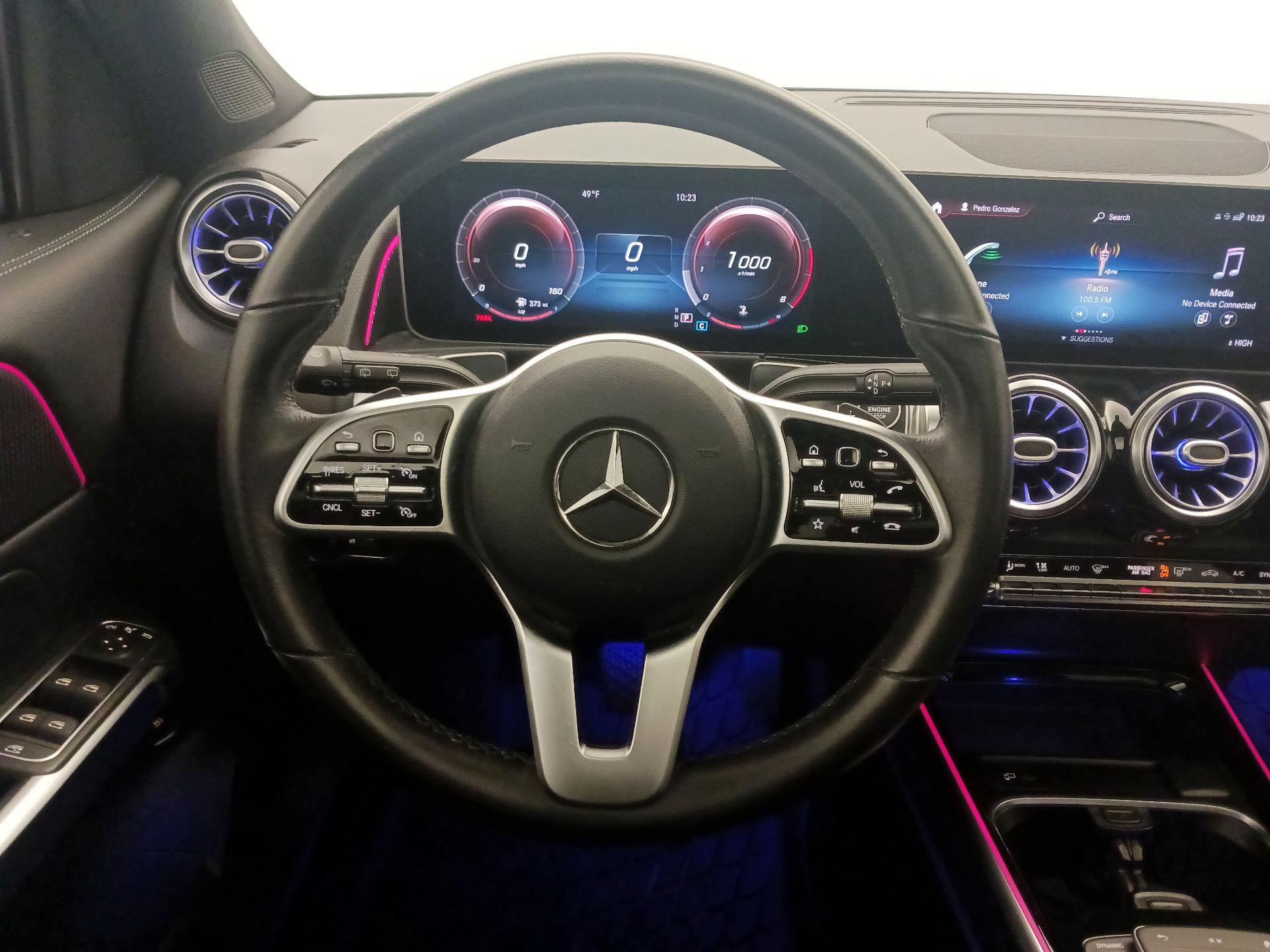 Thumbnail: 2021 Mercedes-Benz GLB - 10