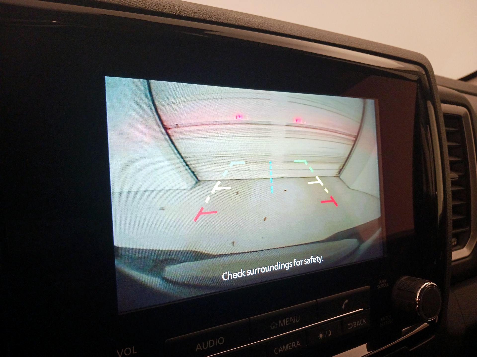 Thumbnail: 2022 Nissan Frontier - 14