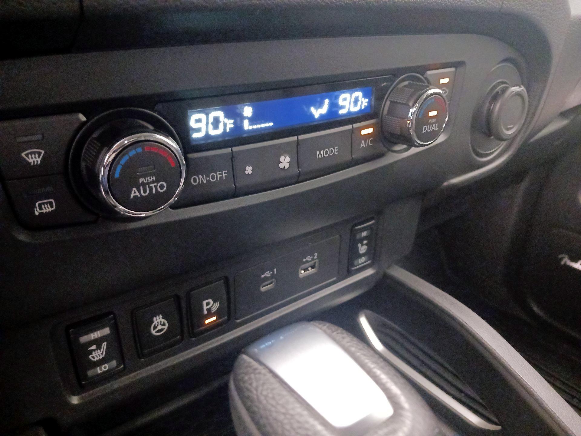 Thumbnail: 2022 Nissan Frontier - 16