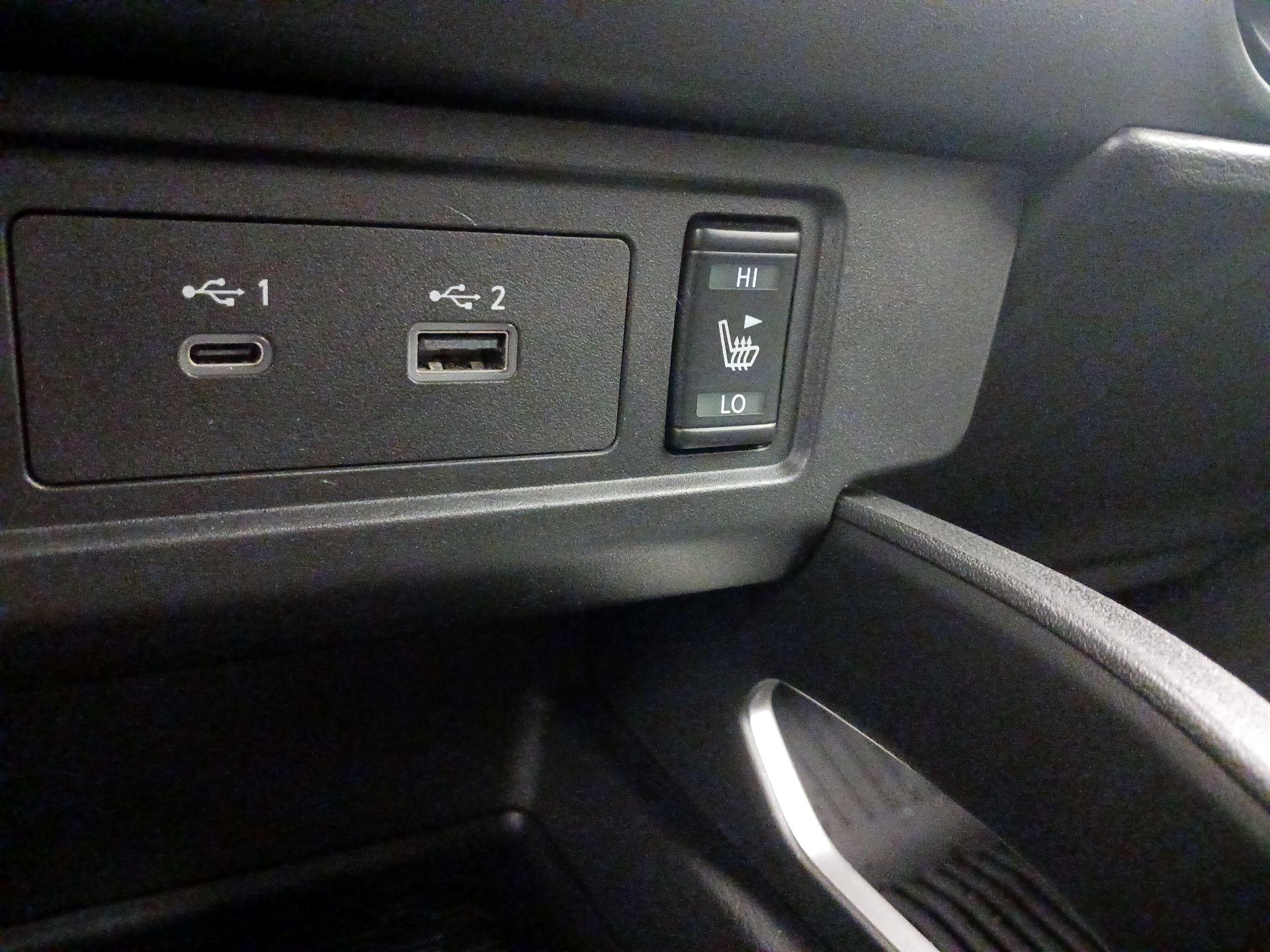 Thumbnail: 2022 Nissan Frontier - 18