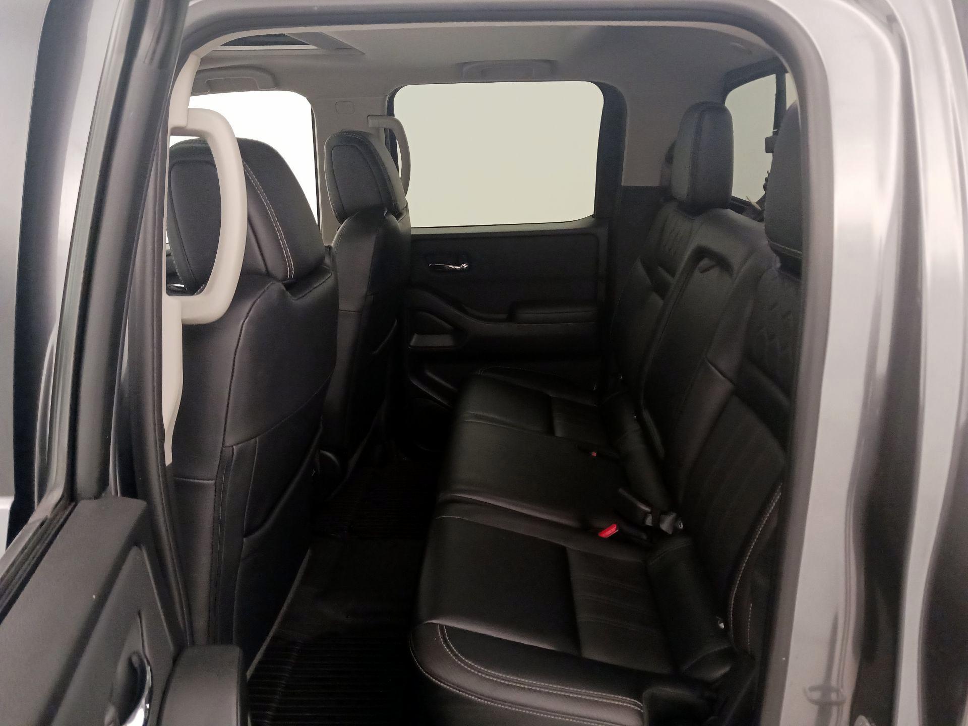 Thumbnail: 2022 Nissan Frontier - 20