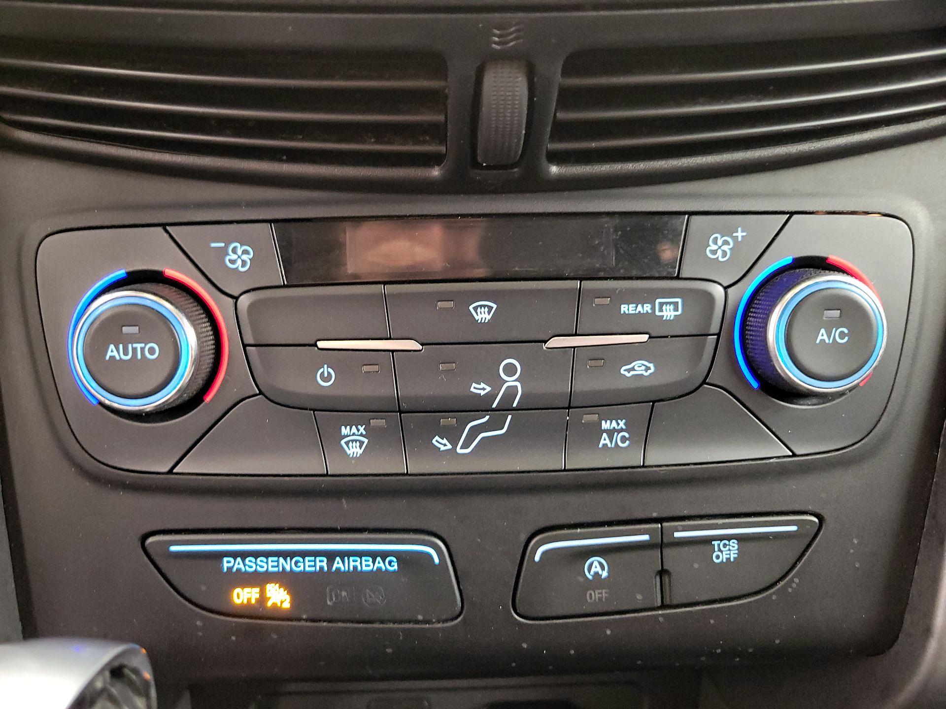 Thumbnail: 2017 Ford Escape - 16