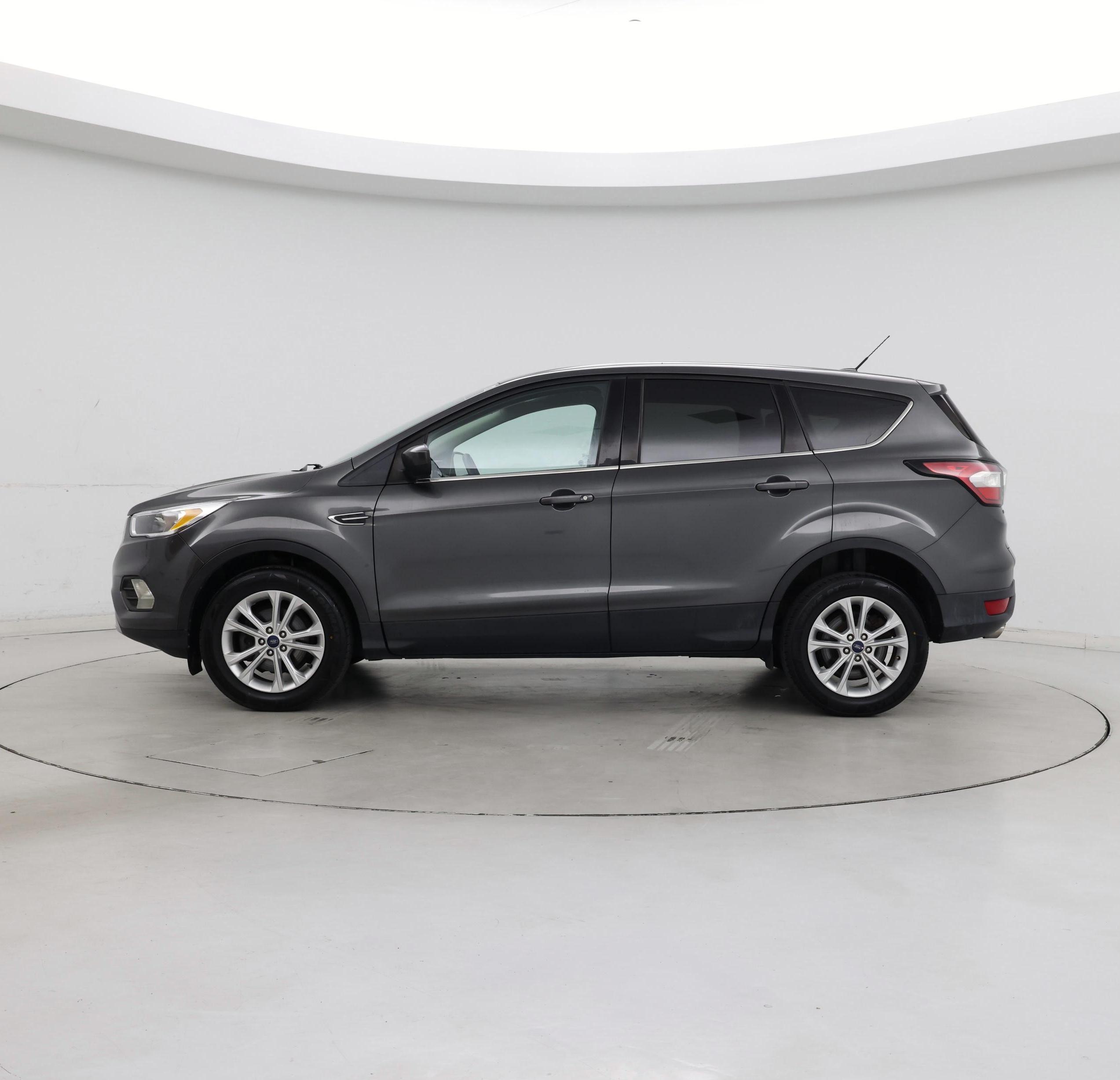 Thumbnail: 2017 Ford Escape - 3