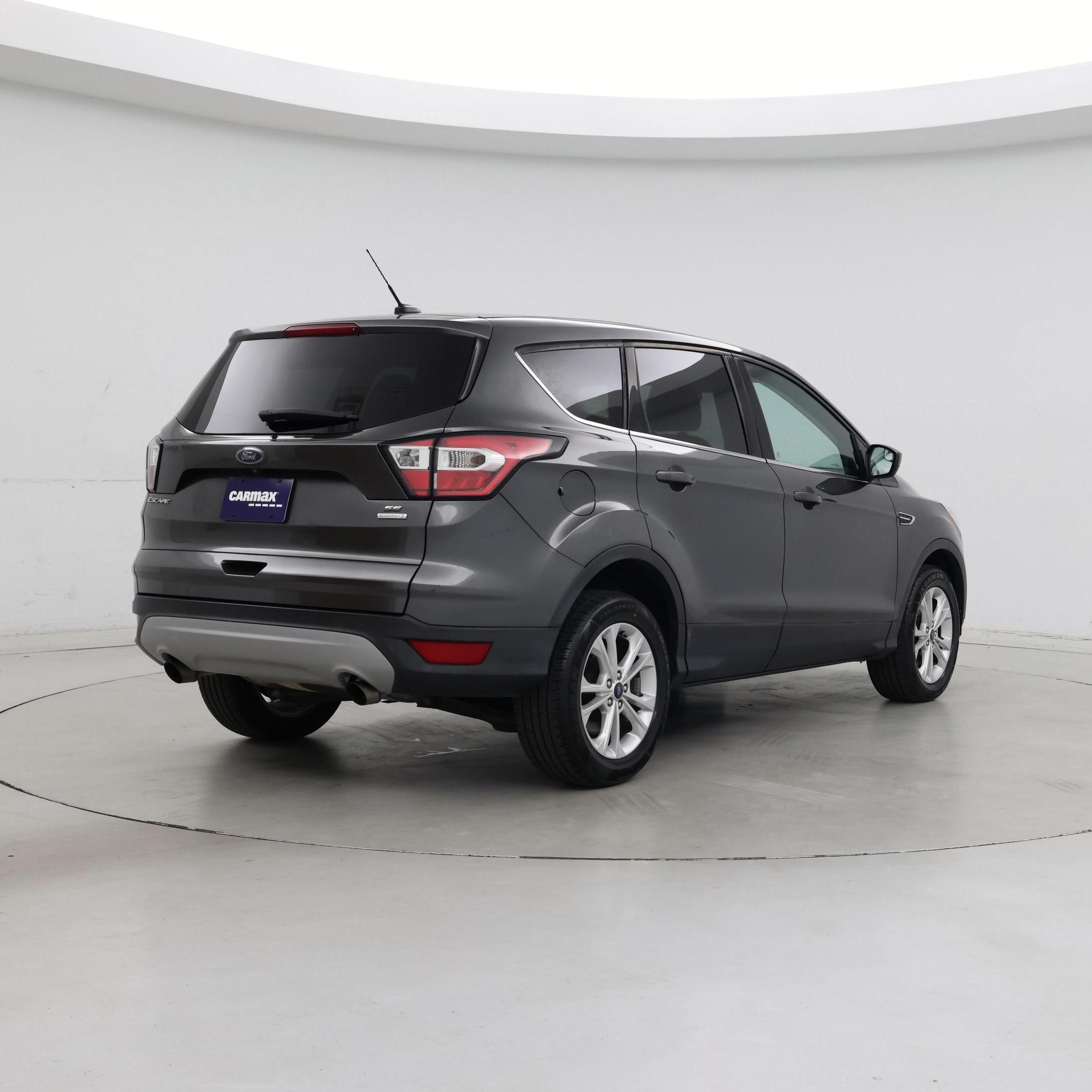 Thumbnail: 2017 Ford Escape - 8