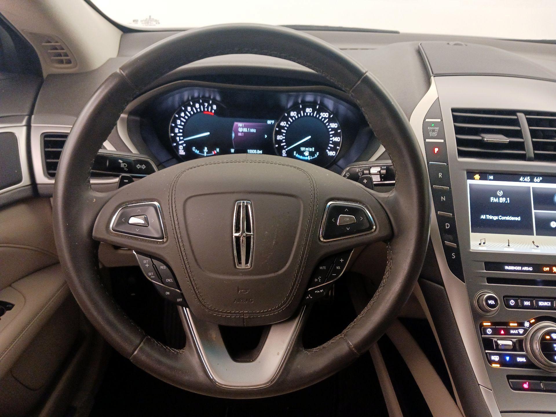 Thumbnail: 2018 Lincoln MKZ - 10