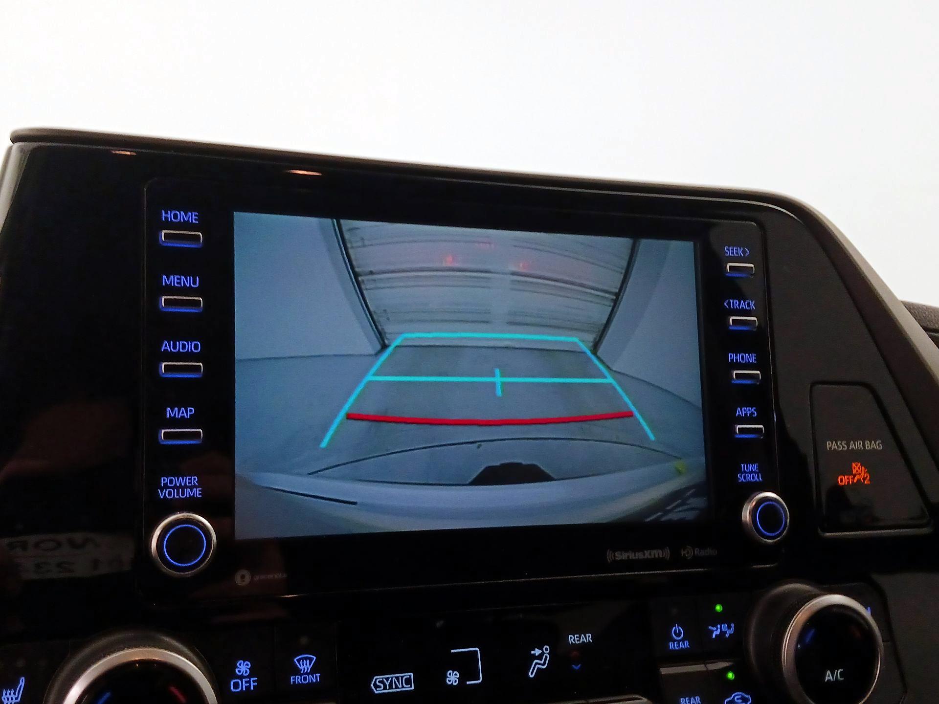 Thumbnail: 2021 Toyota Highlander - 14