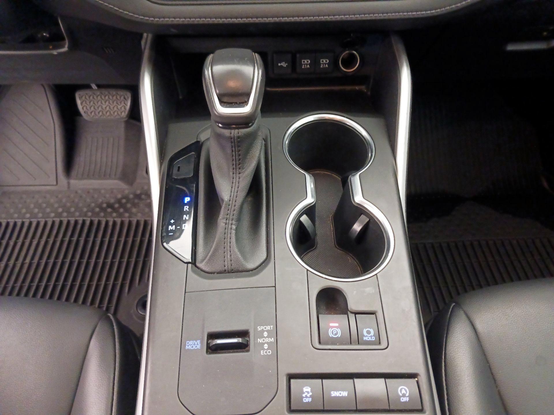 Thumbnail: 2021 Toyota Highlander - 17