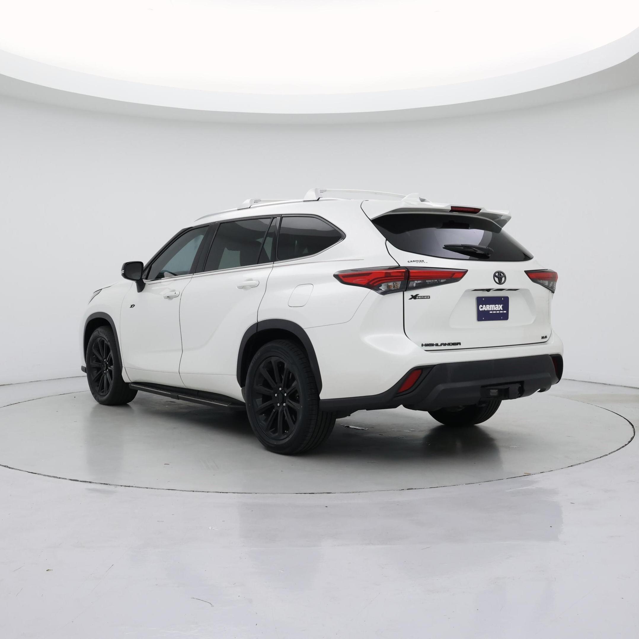 Thumbnail: 2021 Toyota Highlander - 2