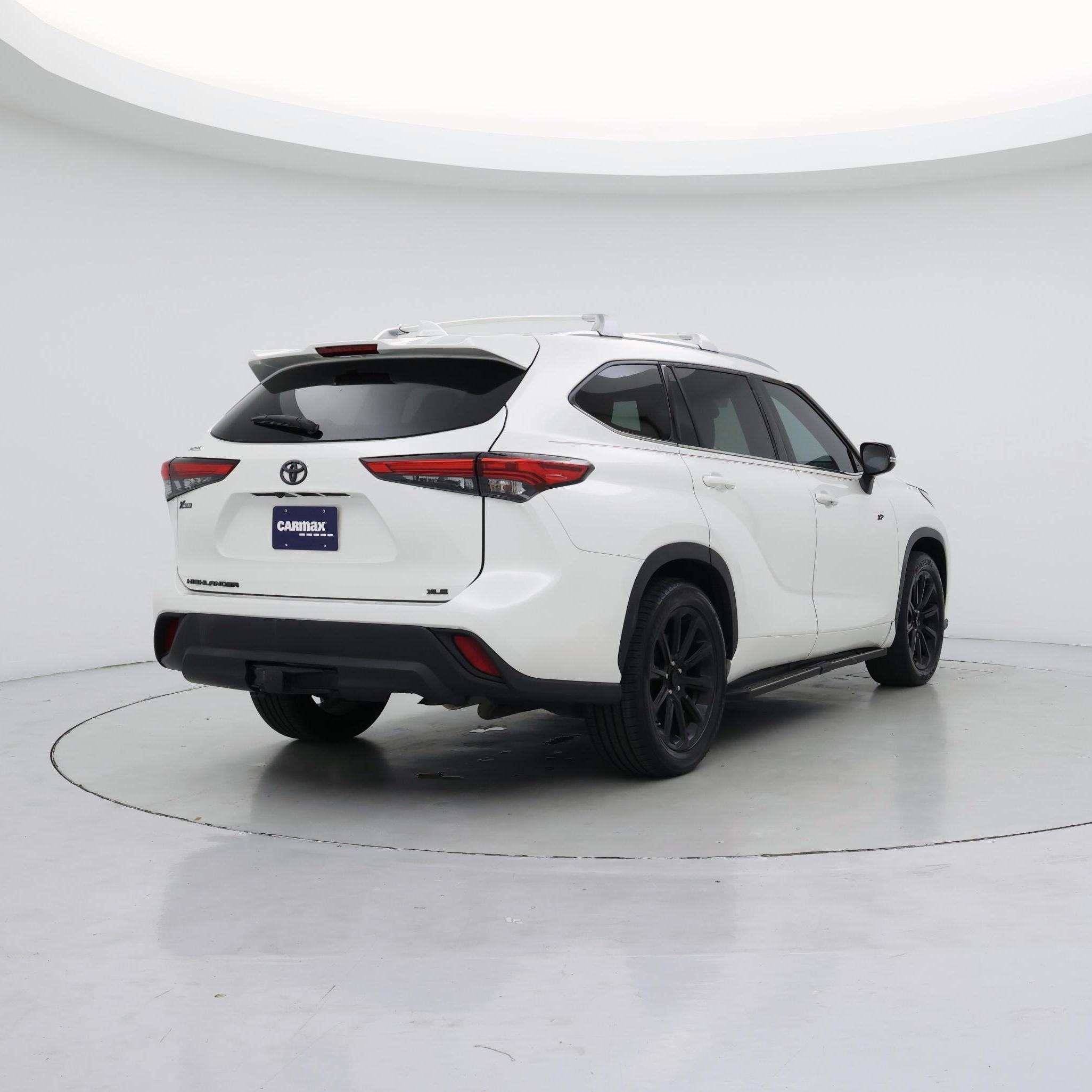 Thumbnail: 2021 Toyota Highlander - 8