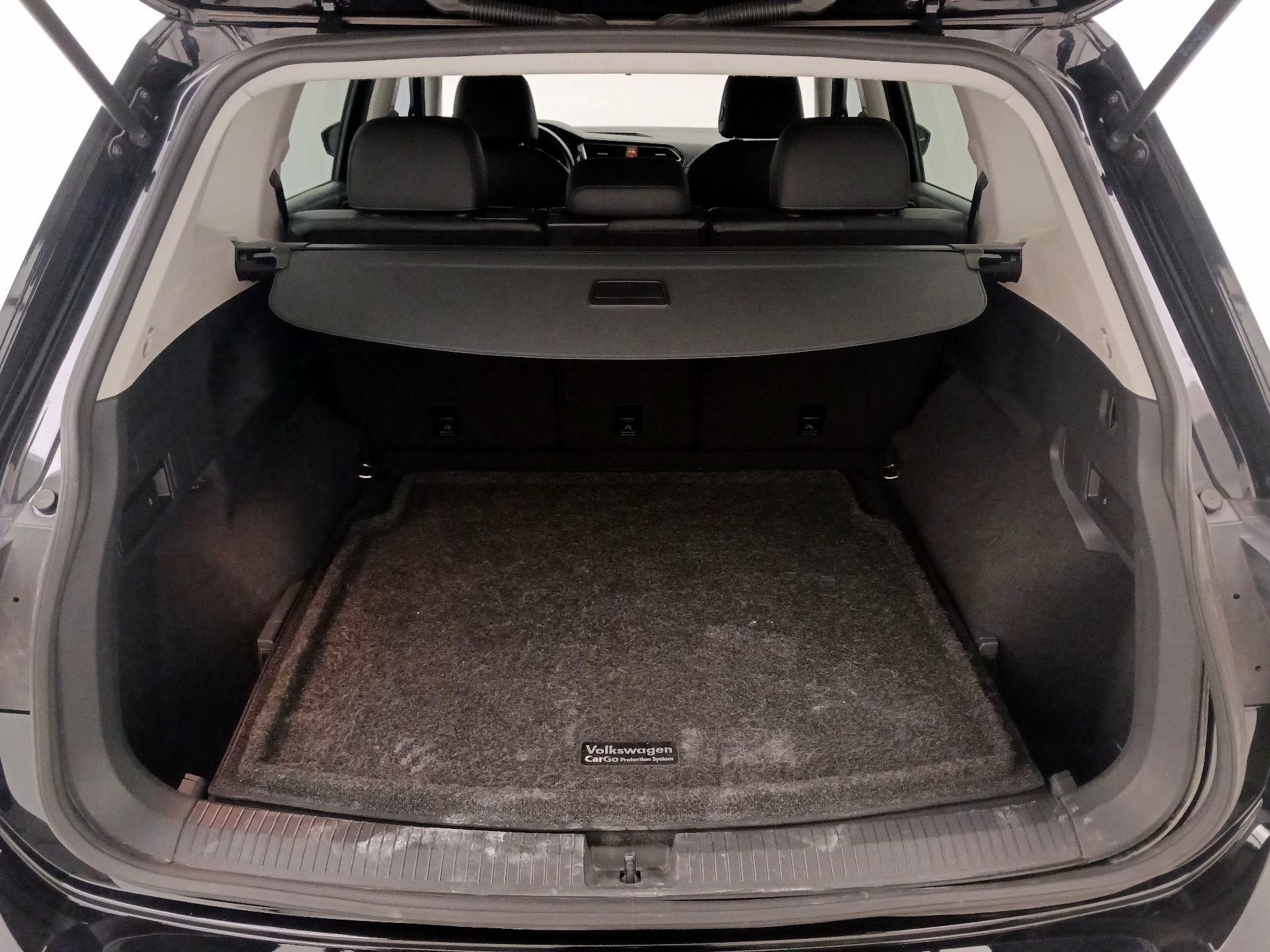 Thumbnail: 2019 Volkswagen Tiguan - 20