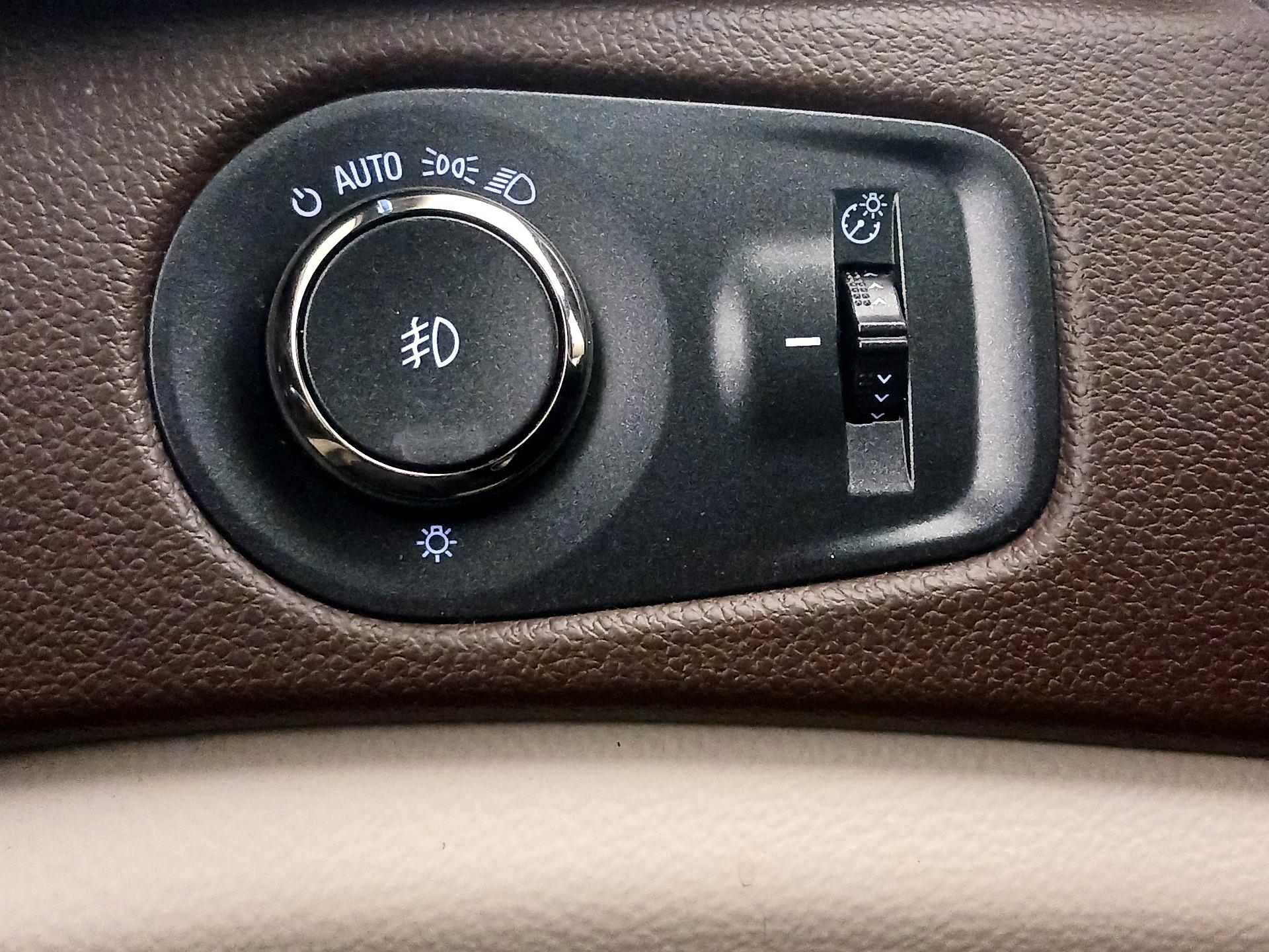 Thumbnail: 2015 Cadillac SRX - 13