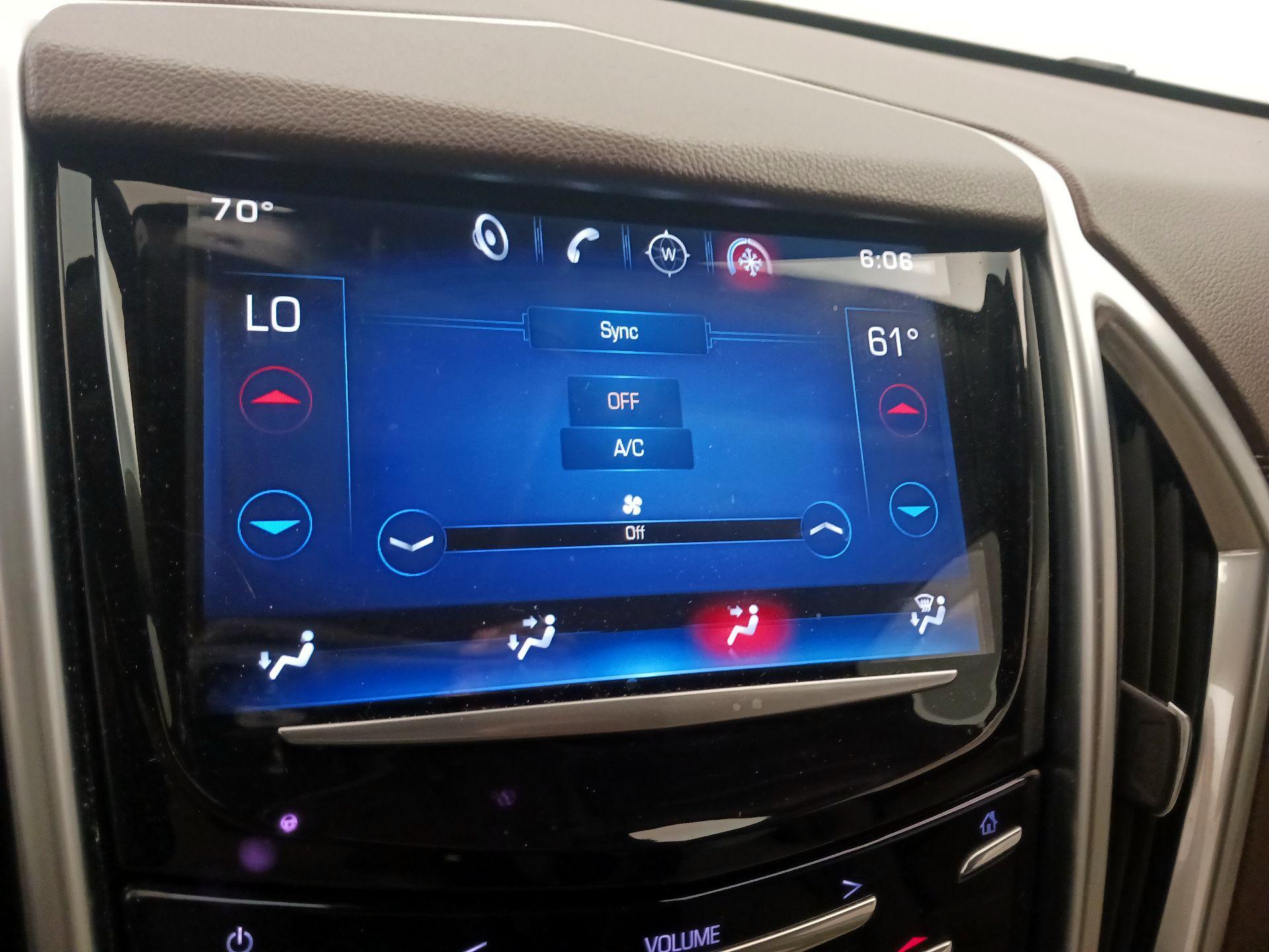 Thumbnail: 2015 Cadillac SRX - 17