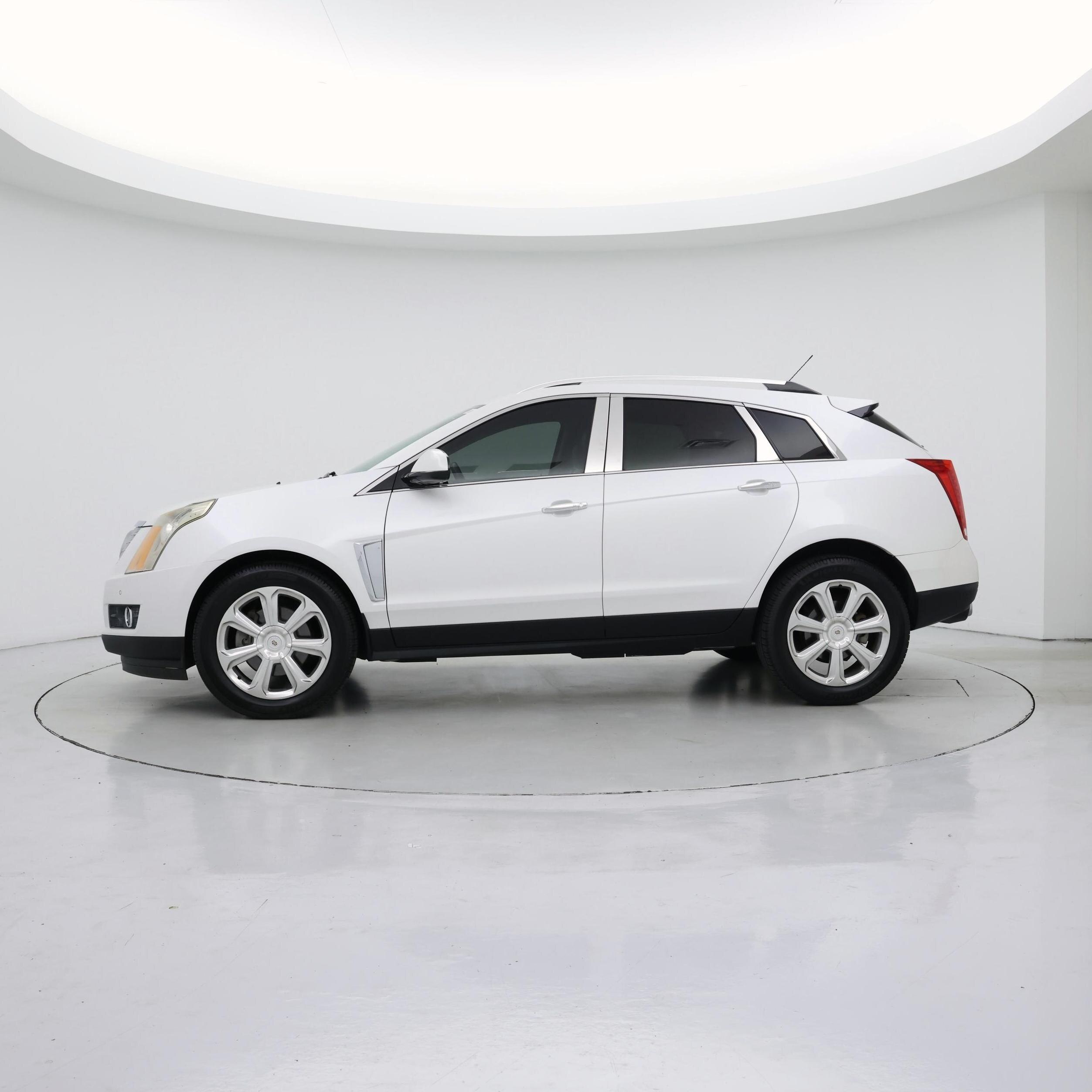 Thumbnail: 2015 Cadillac SRX - 3