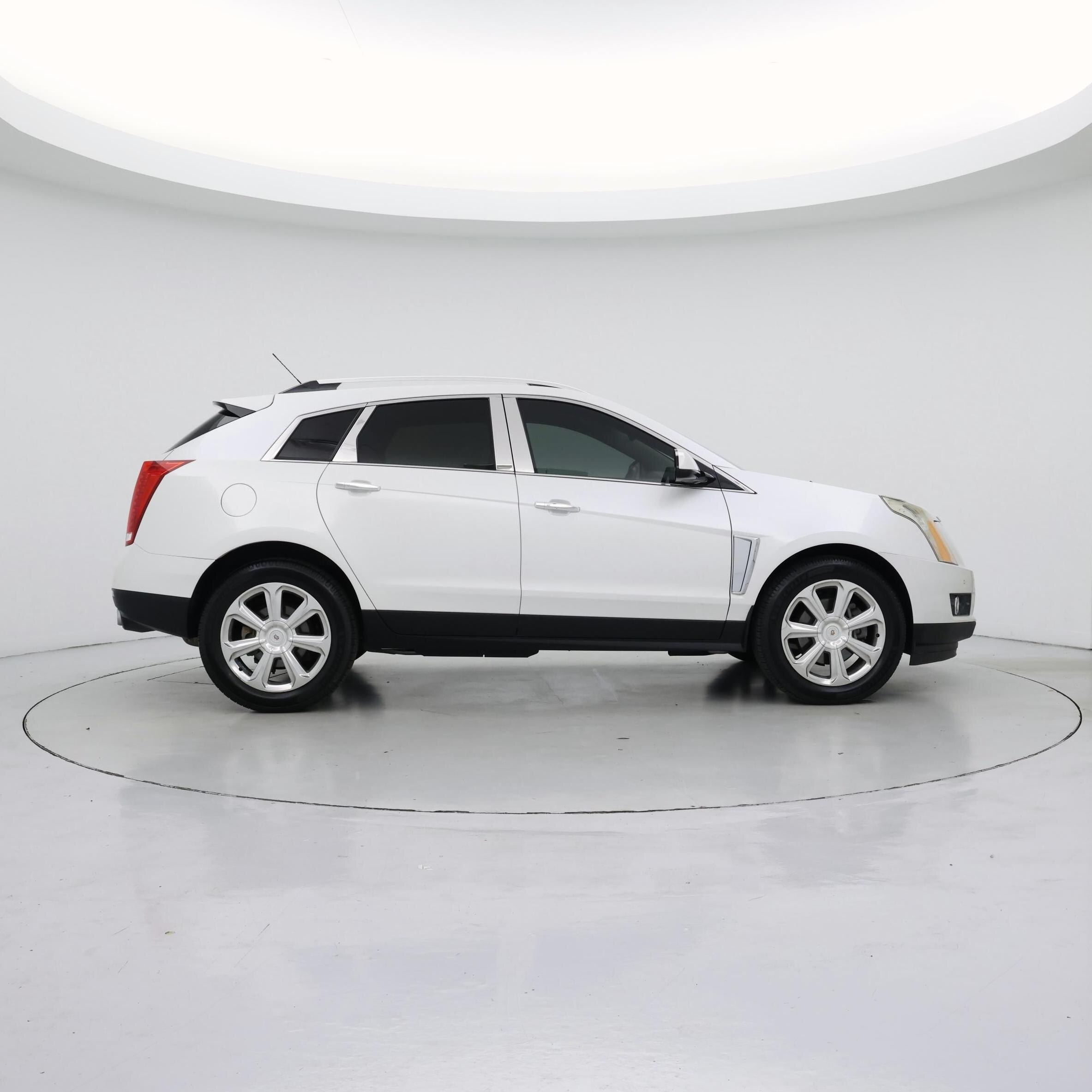 Thumbnail: 2015 Cadillac SRX - 7