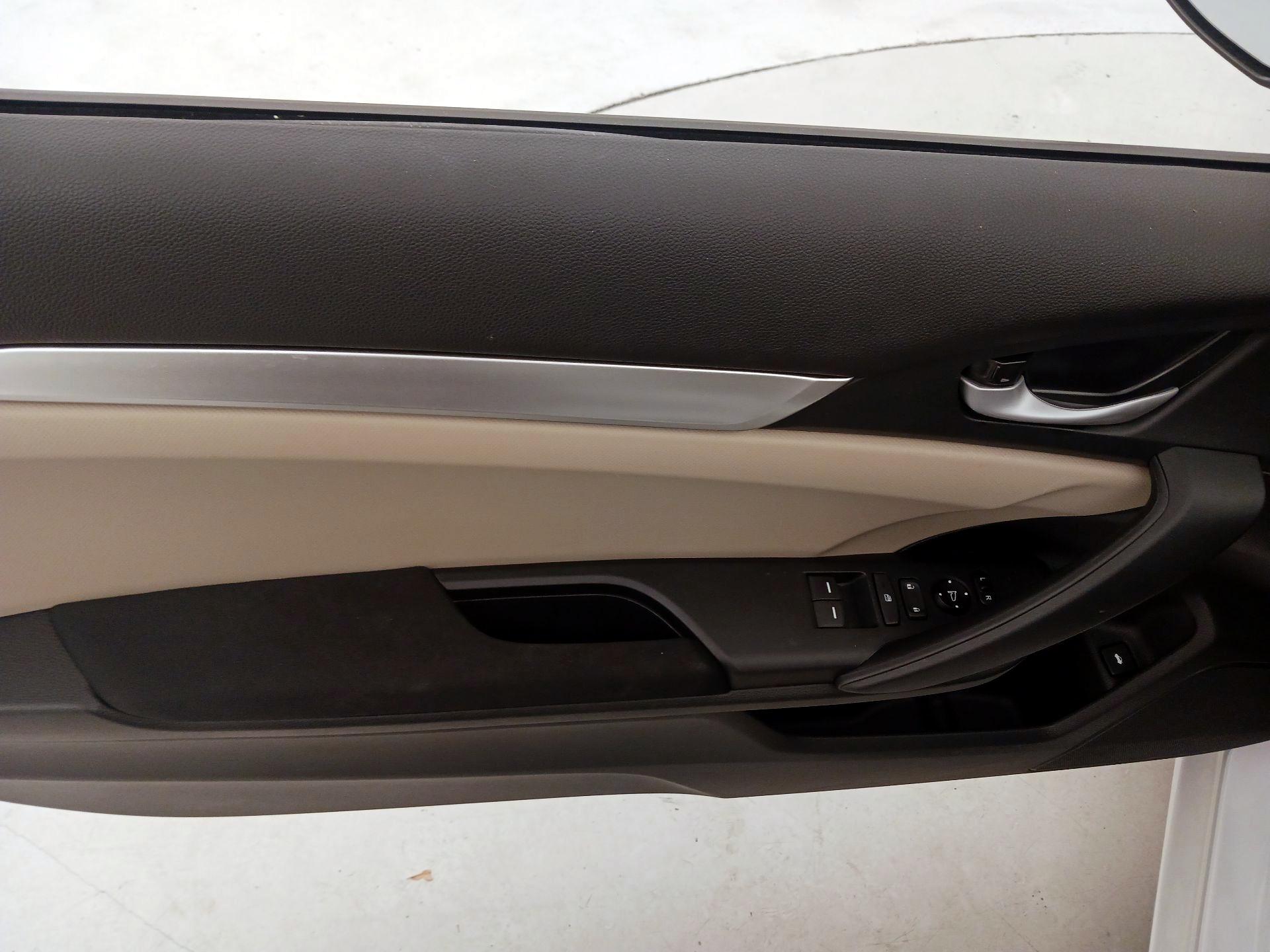 Thumbnail: 2020 Honda Civic - 12