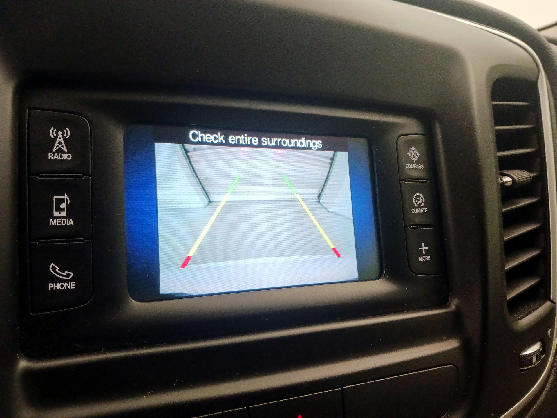 Thumbnail: 2015 Chrysler 200 - 14