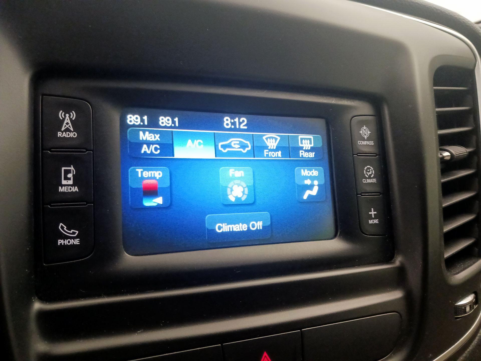 Thumbnail: 2015 Chrysler 200 - 16