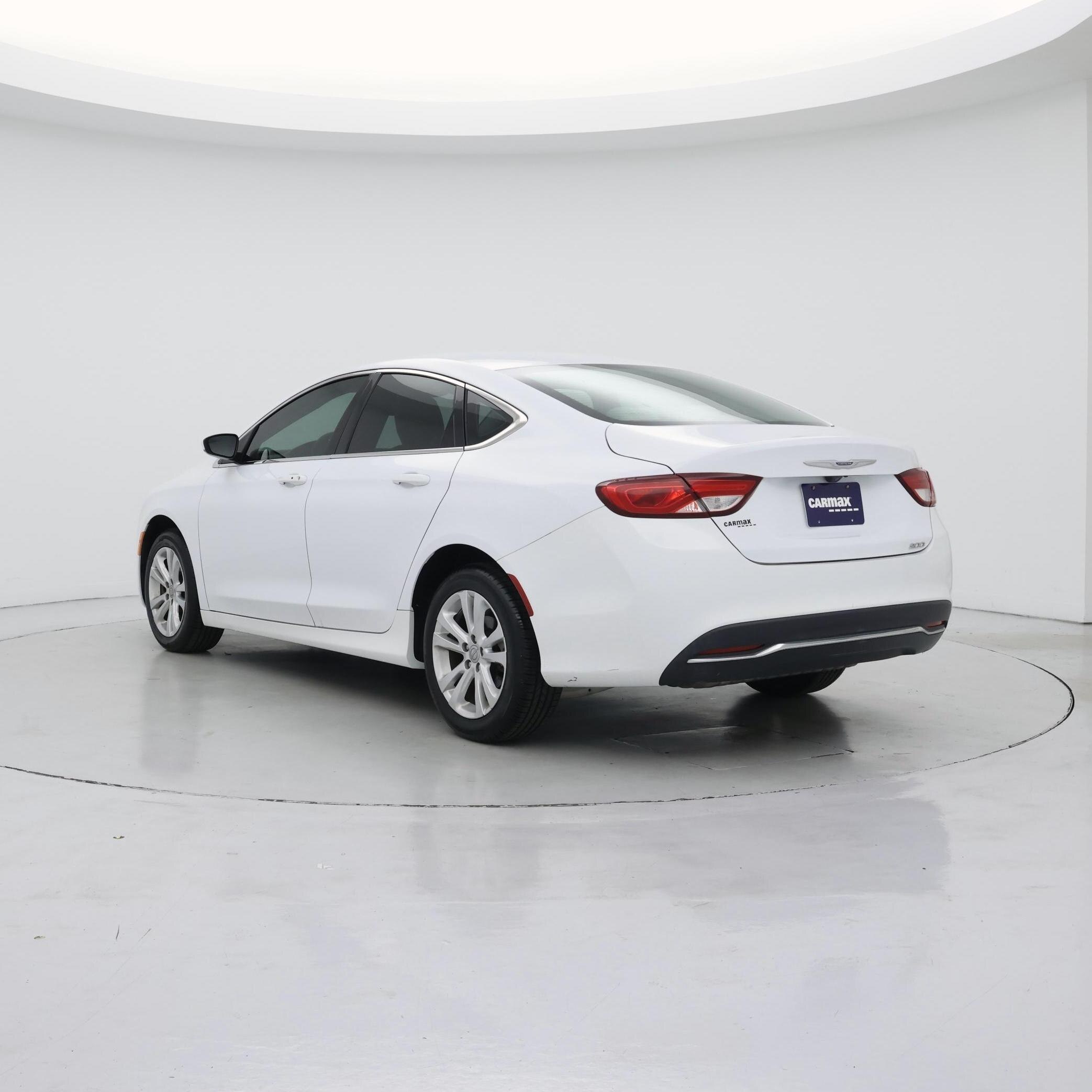 Thumbnail: 2015 Chrysler 200 - 2