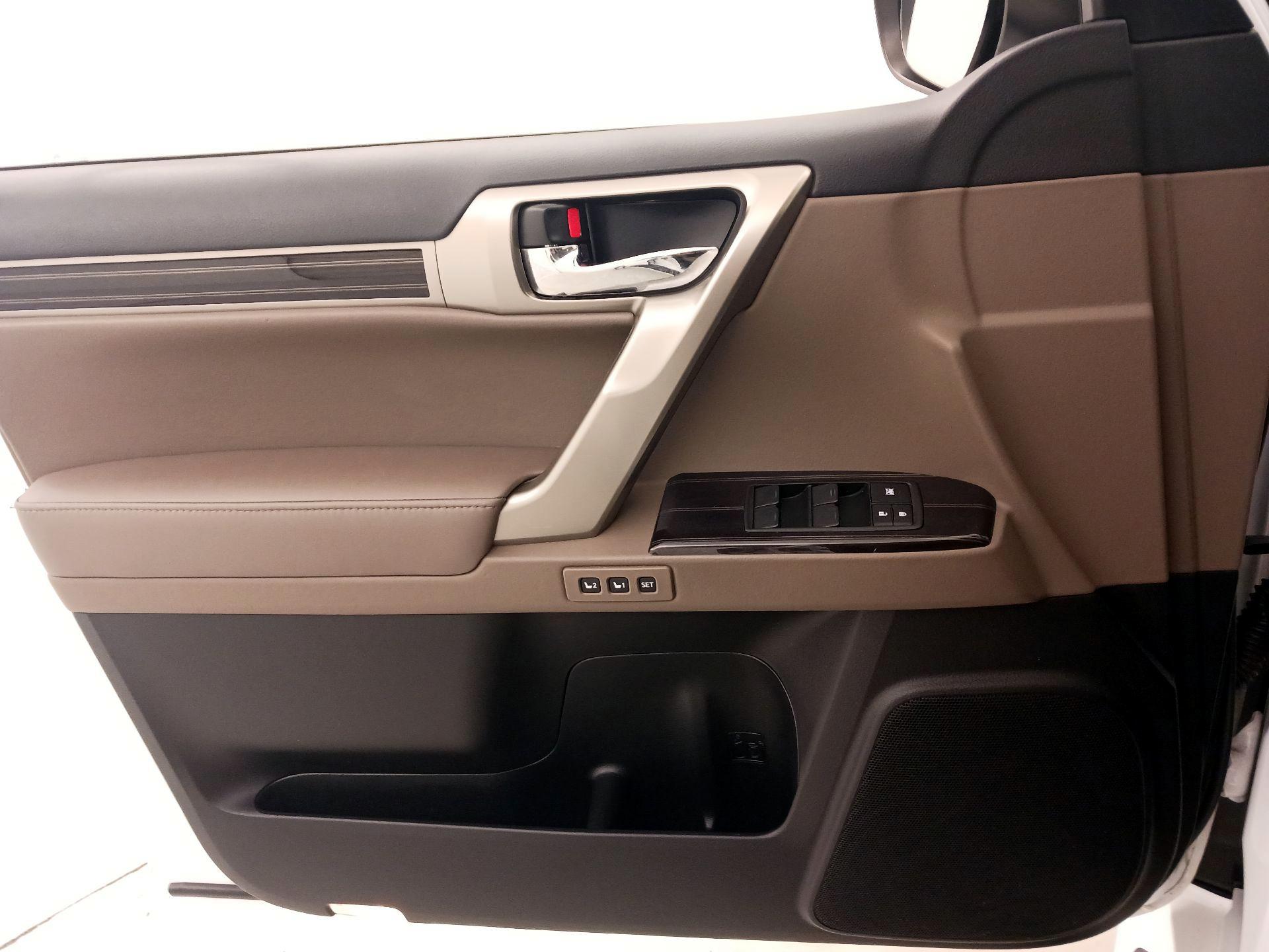 Thumbnail: 2021 Lexus GX - 12