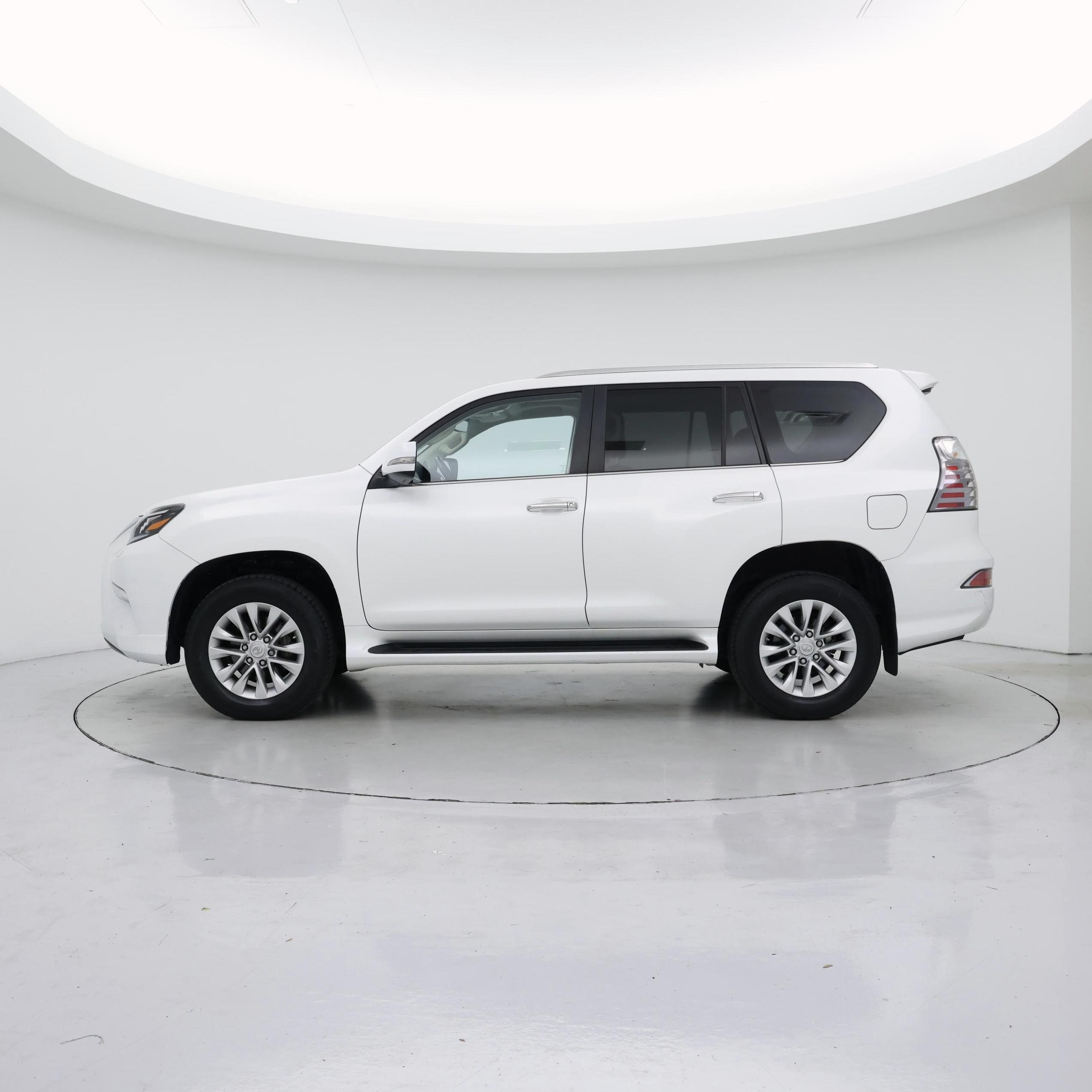 Thumbnail: 2021 Lexus GX - 3