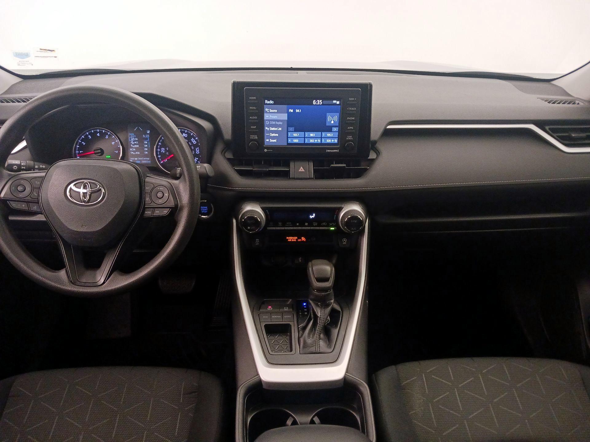 Thumbnail: 2021 Toyota RAV4 - 9