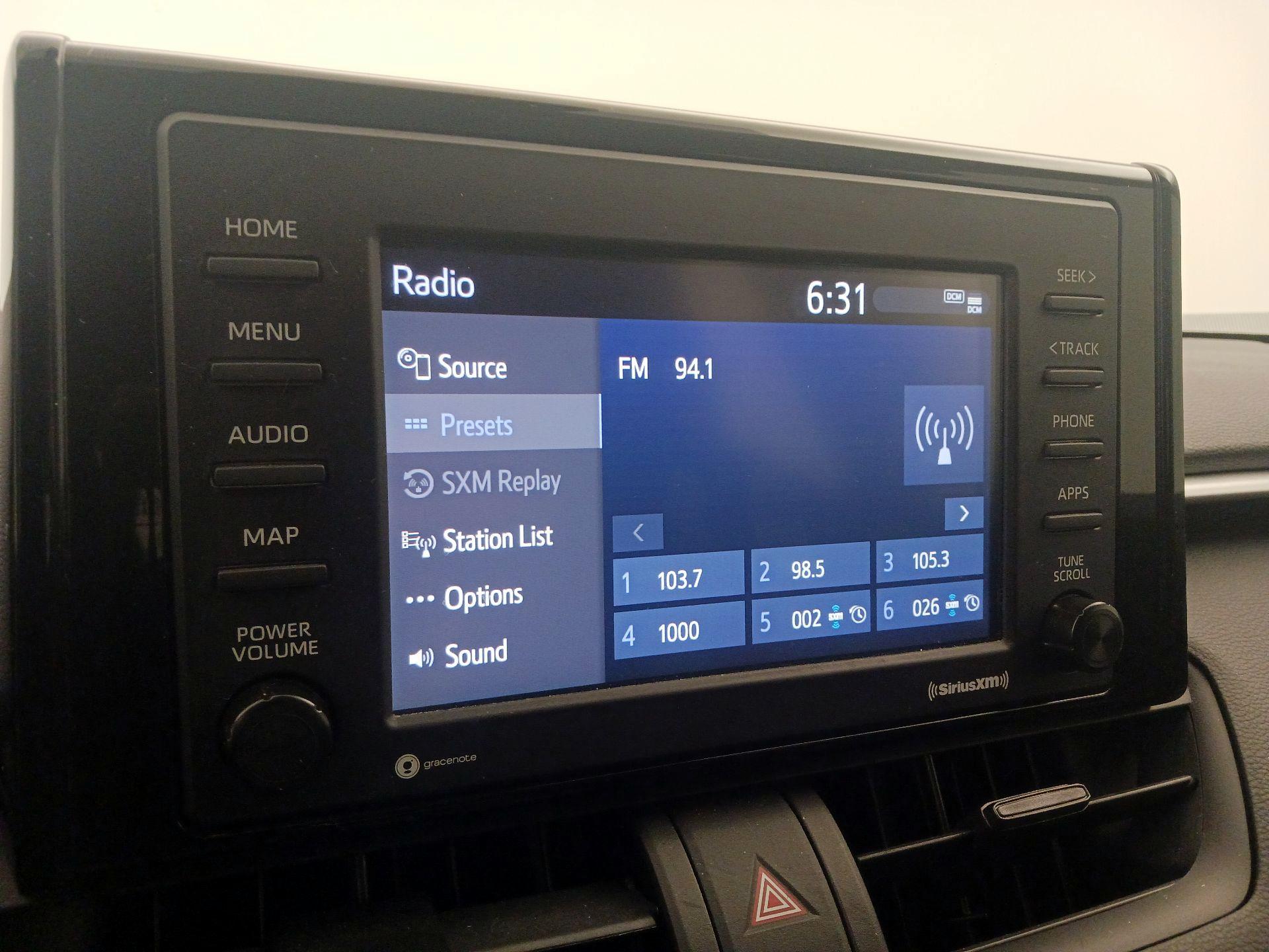 Thumbnail: 2021 Toyota RAV4 - 15